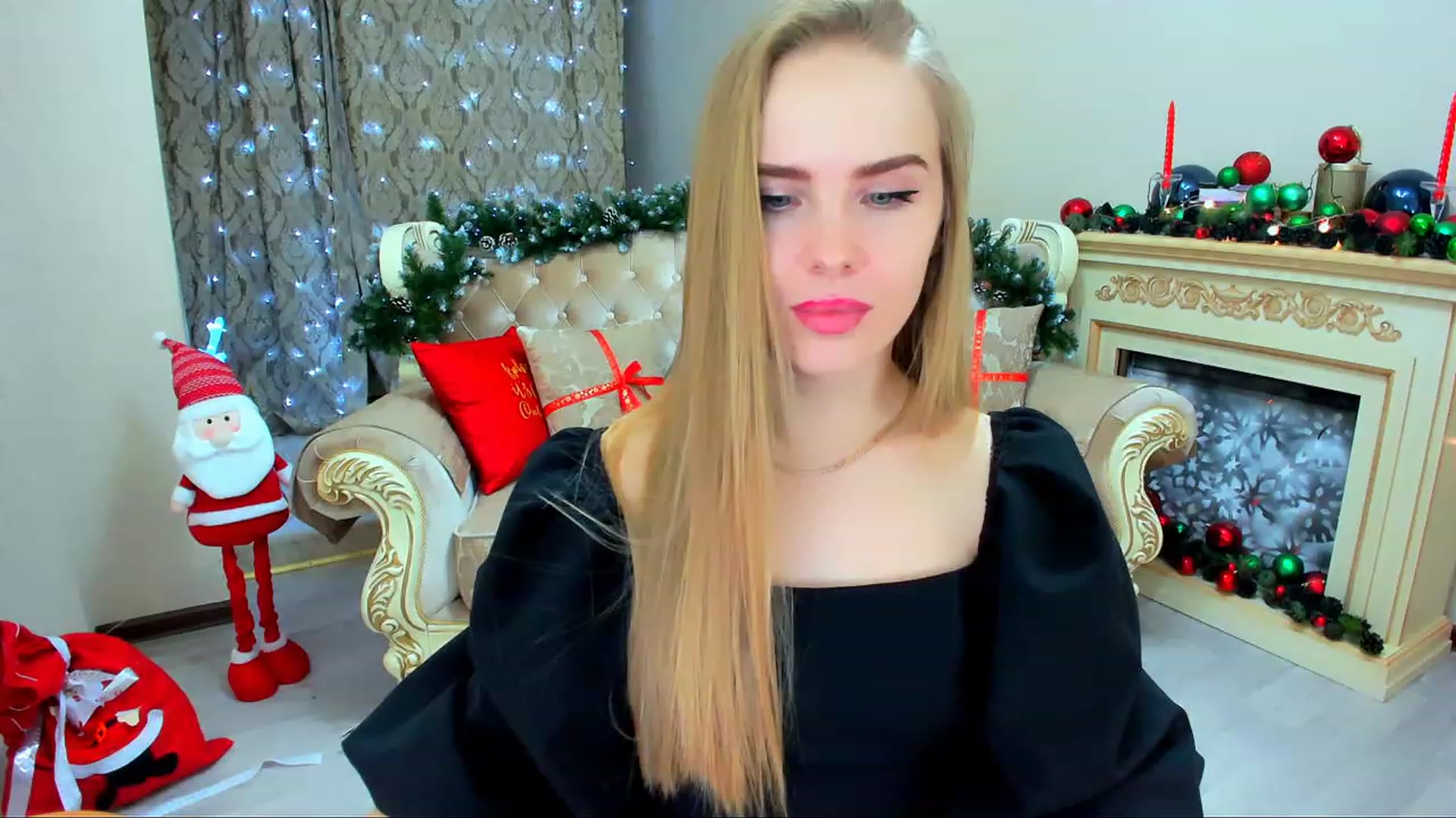 Gallery image thumbnail from ShowMeTheWay's myfreecams stream on, 12/22/2023, 14:09 image 13 of 20