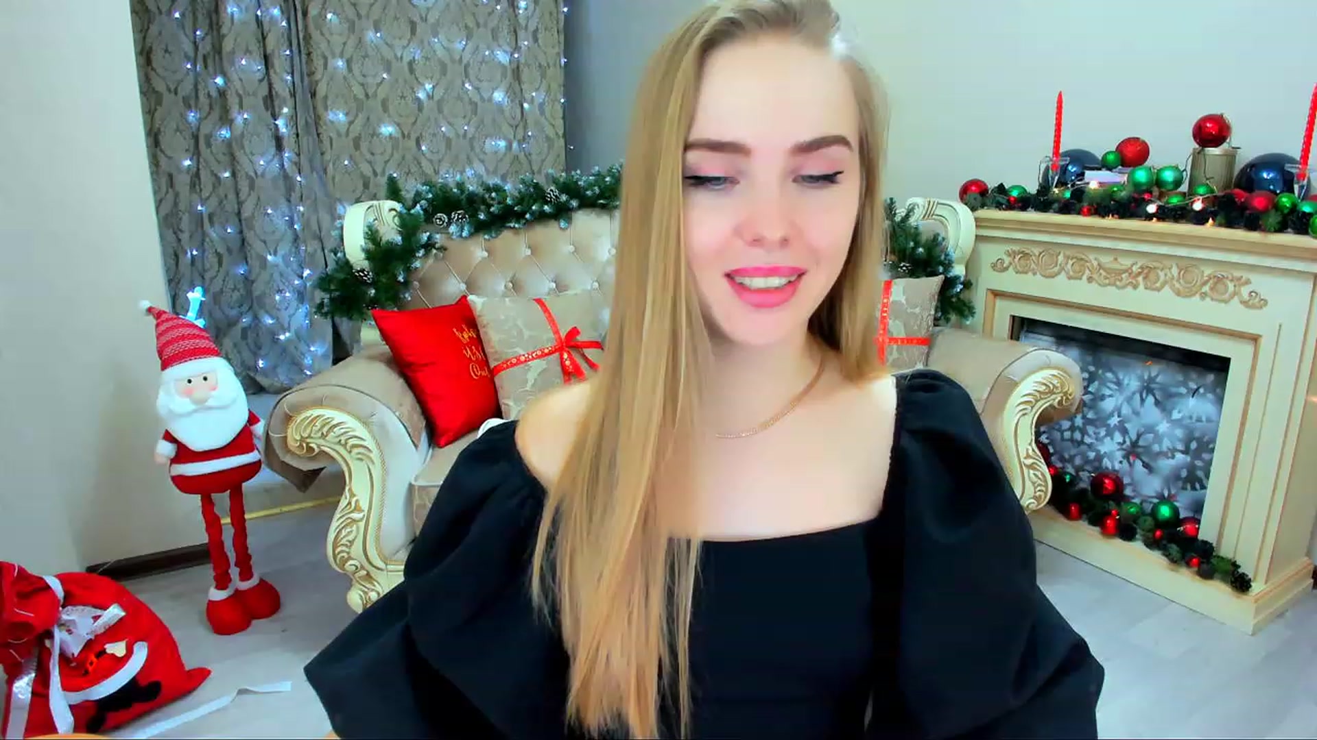 Gallery image thumbnail from ShowMeTheWay's myfreecams stream on, 12/22/2023, 14:09 image 14 of 20