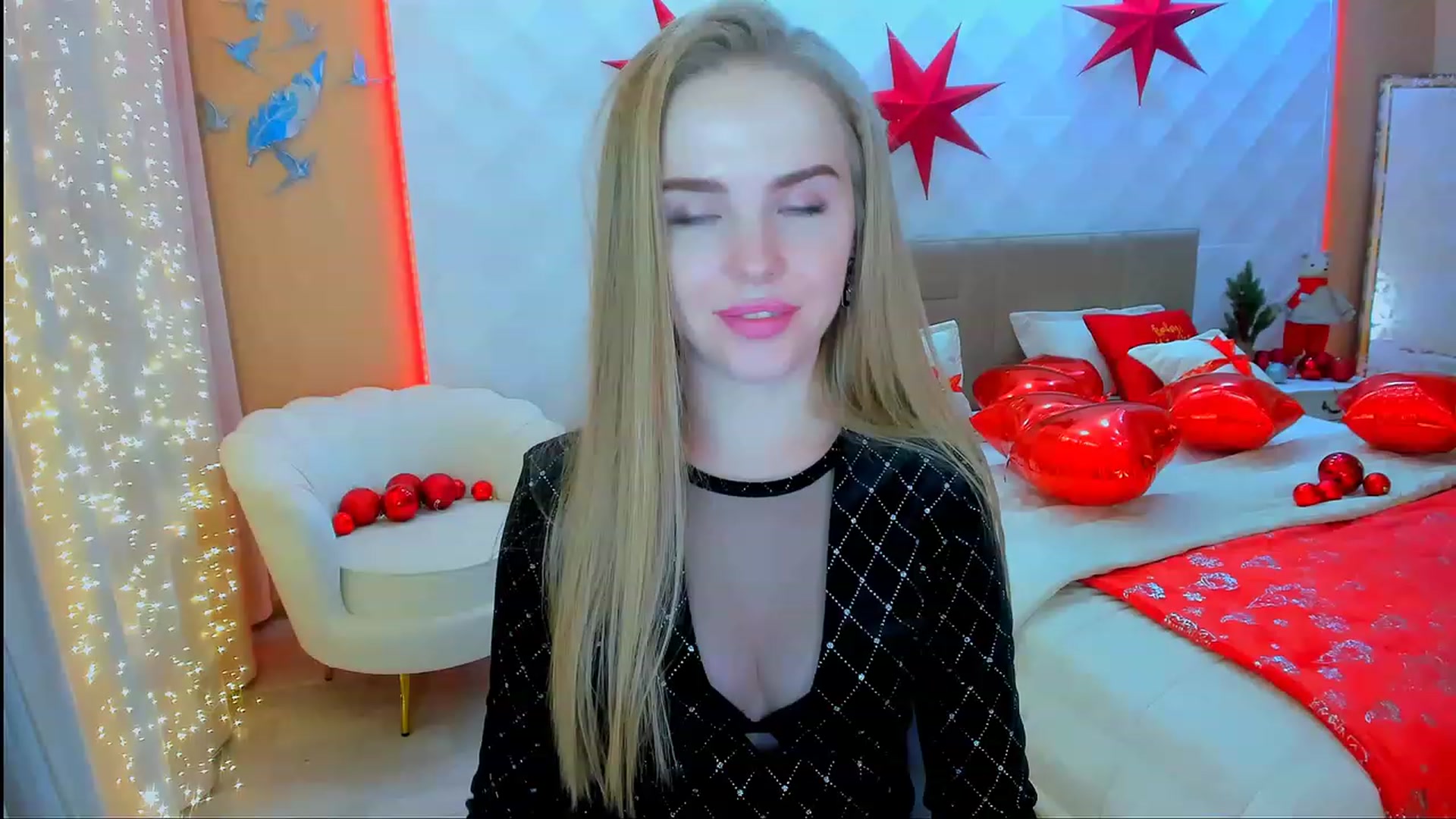 Gallery image thumbnail from ShowMeTheWay's myfreecams stream on, 12/24/2023, 10:58 image 2 of 20