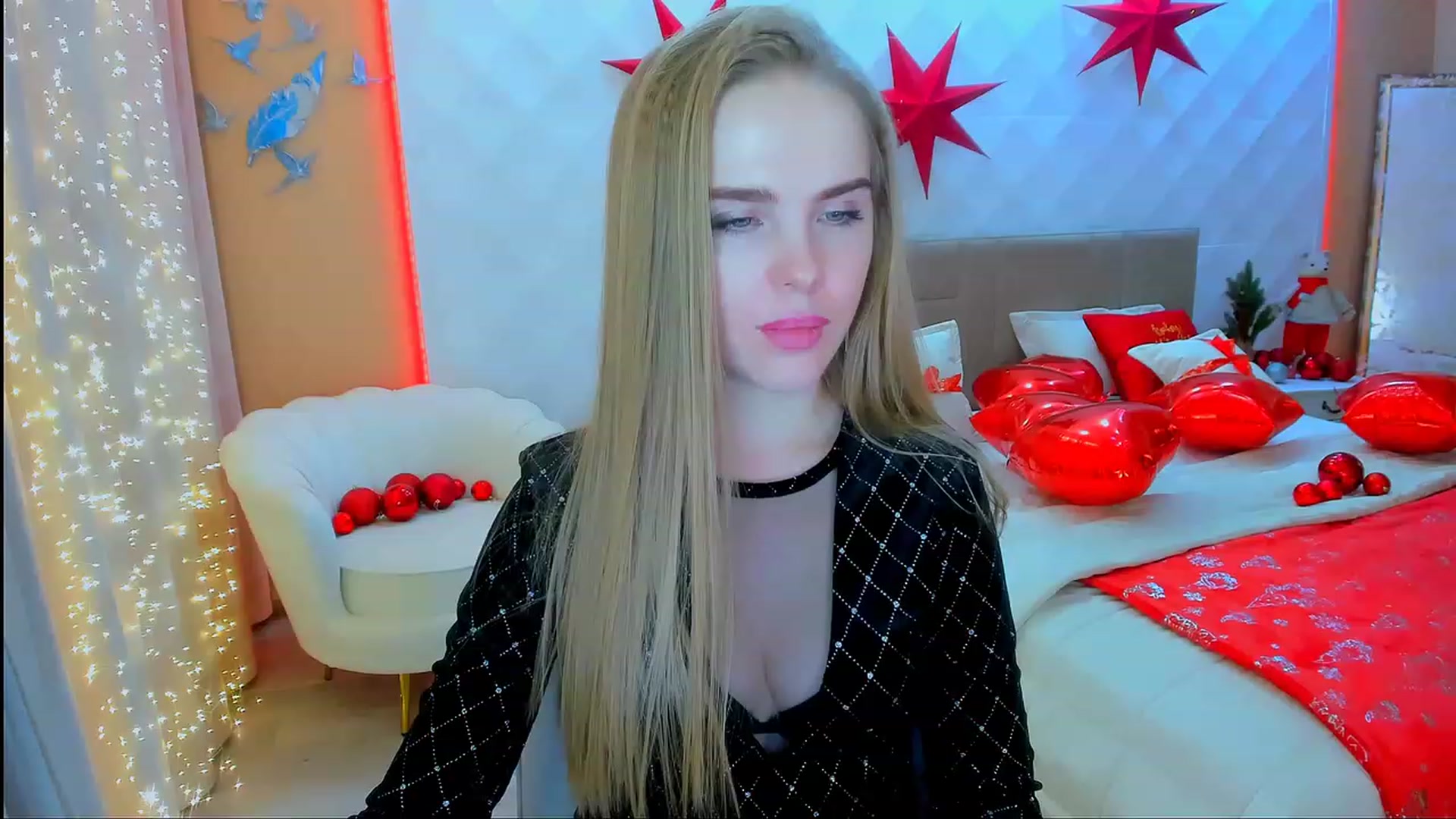 Gallery image thumbnail from ShowMeTheWay's myfreecams stream on, 12/24/2023, 10:58 image 16 of 20