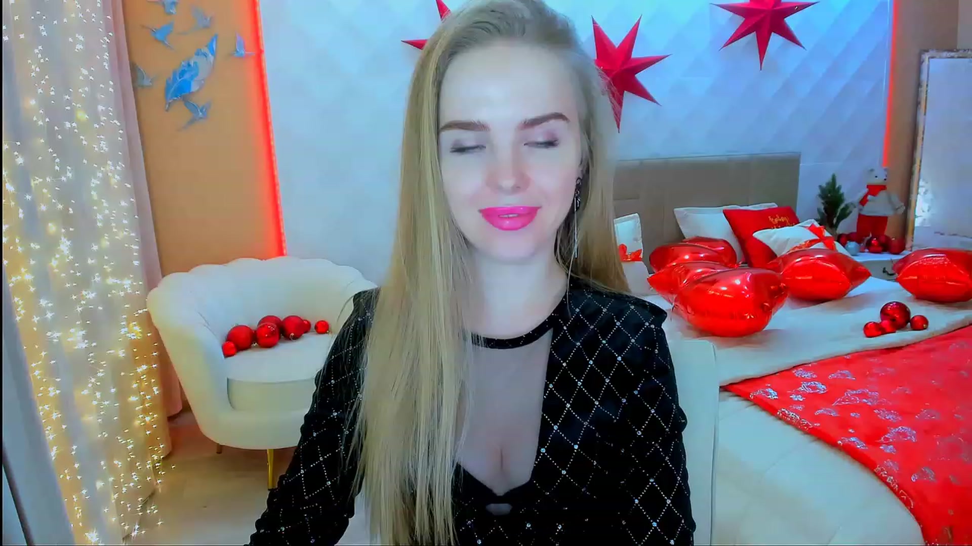 Gallery image thumbnail from ShowMeTheWay's myfreecams stream on, 12/24/2023, 12:33 image 9 of 20