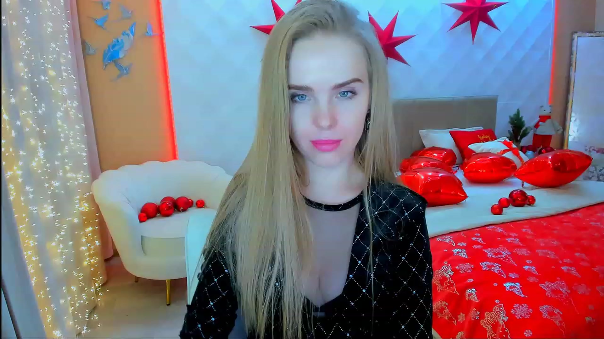 Gallery image thumbnail from ShowMeTheWay's myfreecams stream on, 12/24/2023, 13:31 image 4 of 20