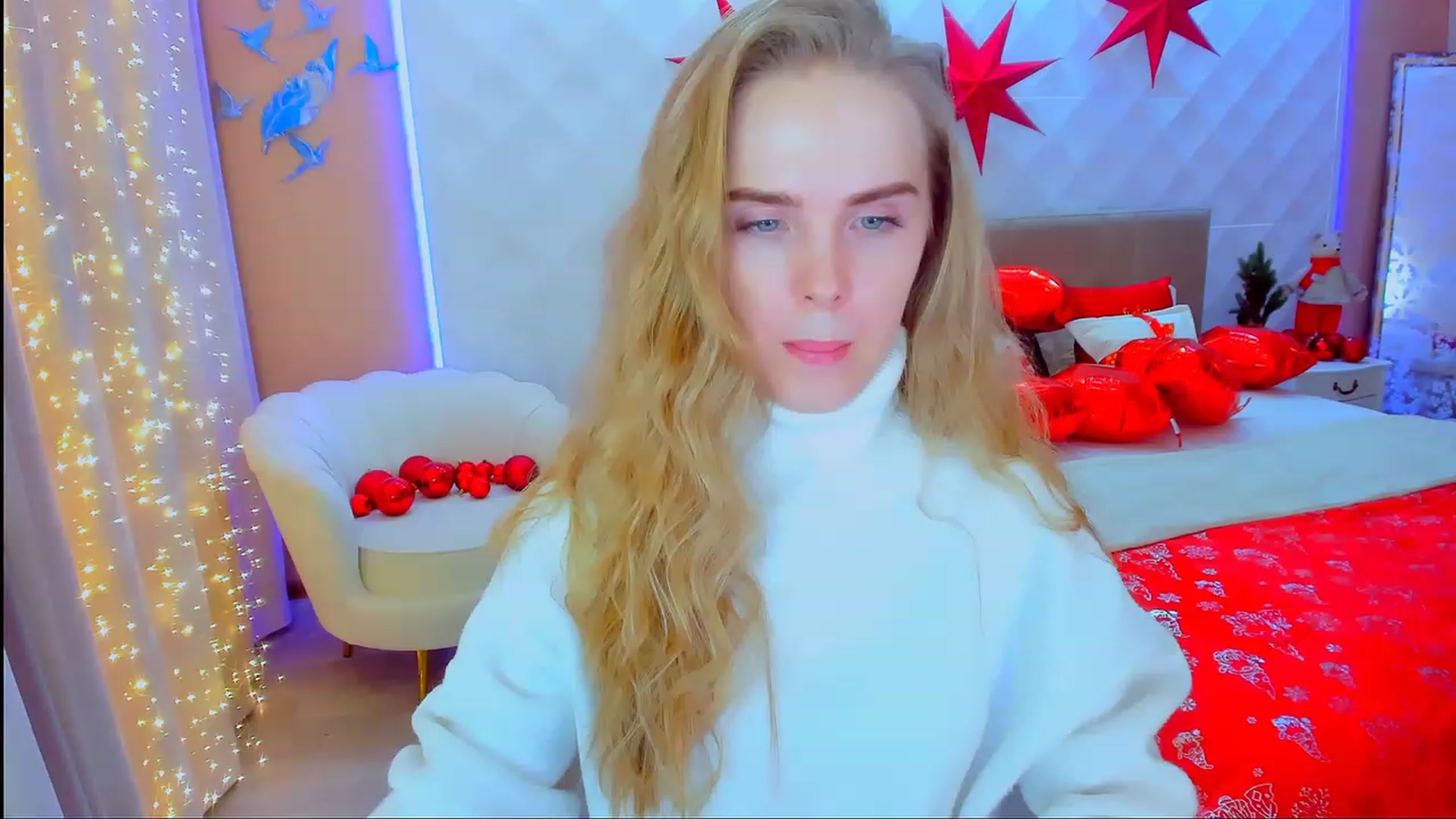 Gallery image thumbnail from ShowMeTheWay's myfreecams stream on, 12/27/2023, 17:40 image 19 of 20
