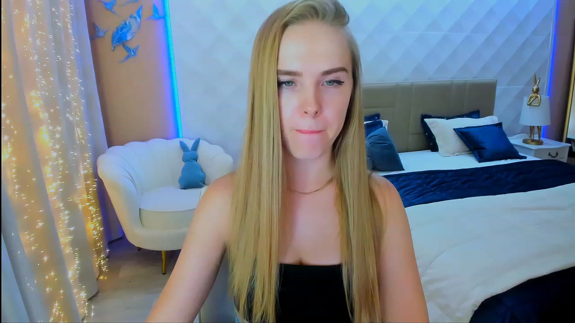 Gallery image thumbnail from ShowMeTheWay's myfreecams stream on, 01/29/2024, 12:46 image 1 of 20
