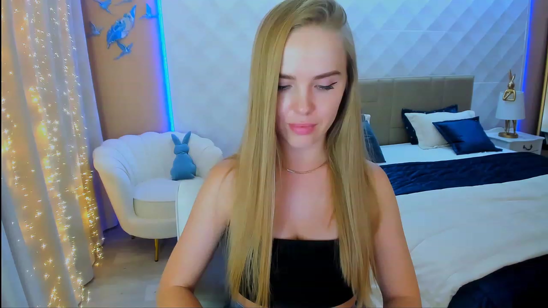 Gallery image thumbnail from ShowMeTheWay's myfreecams stream on, 01/29/2024, 12:46 image 15 of 20