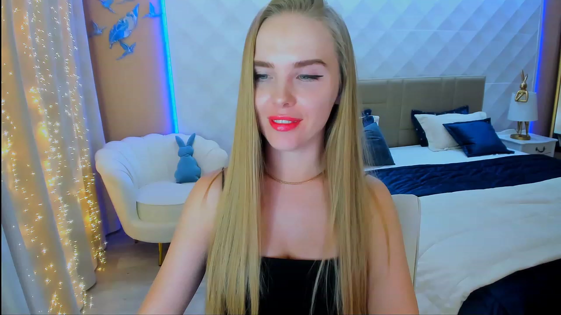Gallery image thumbnail from ShowMeTheWay's myfreecams stream on, 01/29/2024, 13:47 image 9 of 20