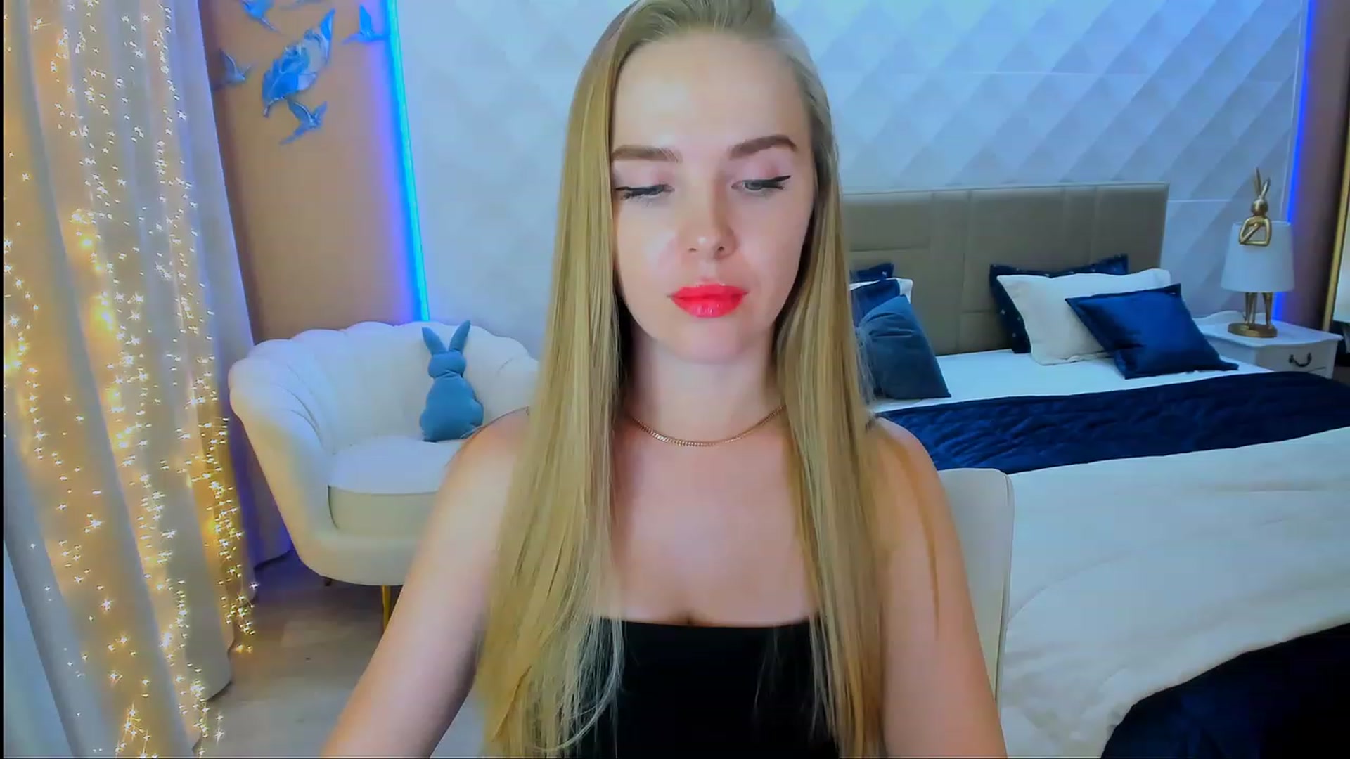 Gallery image thumbnail from ShowMeTheWay's myfreecams stream on, 01/29/2024, 13:47 image 11 of 20