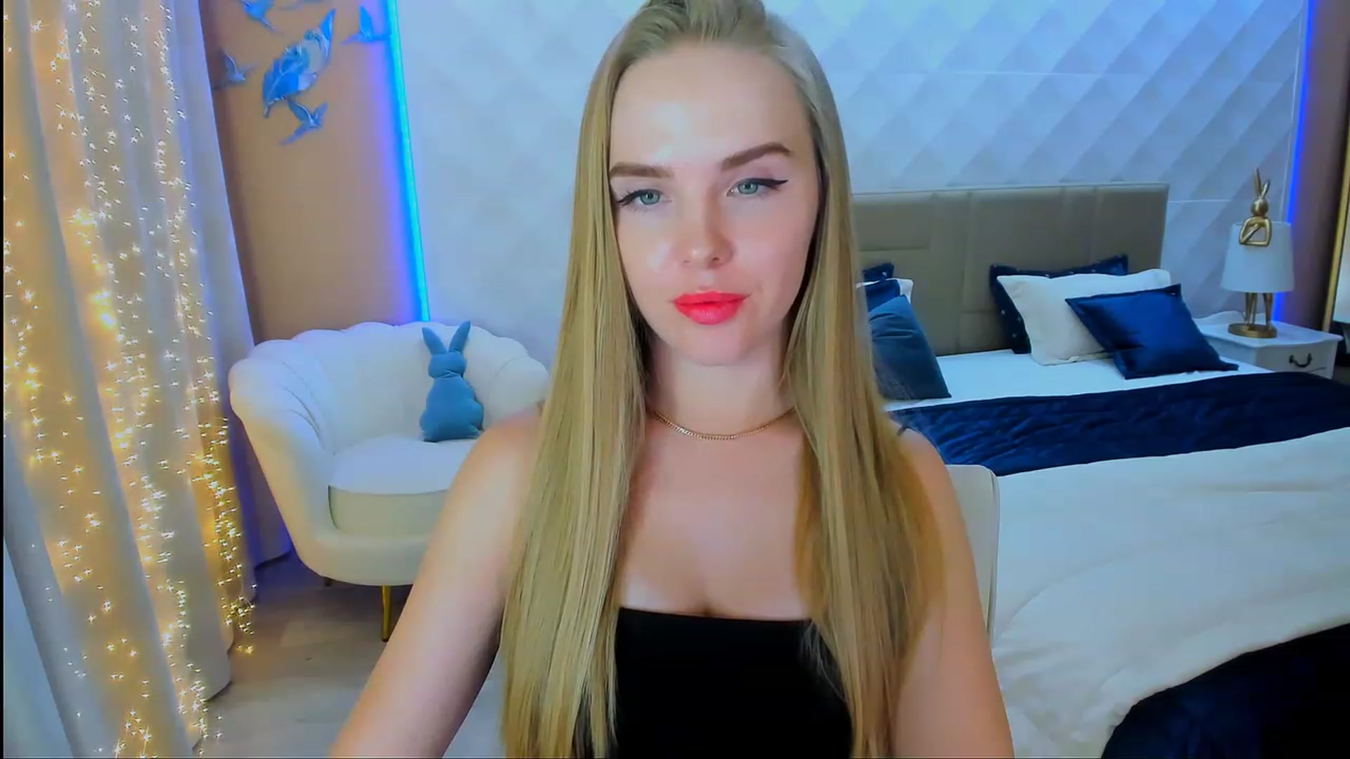 Gallery image thumbnail from ShowMeTheWay's myfreecams stream on, 01/29/2024, 13:47 image 19 of 20