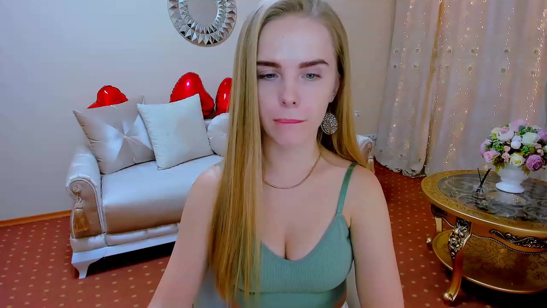 Gallery image thumbnail from ShowMeTheWay's myfreecams stream on, 02/15/2024, 13:10 image 4 of 20