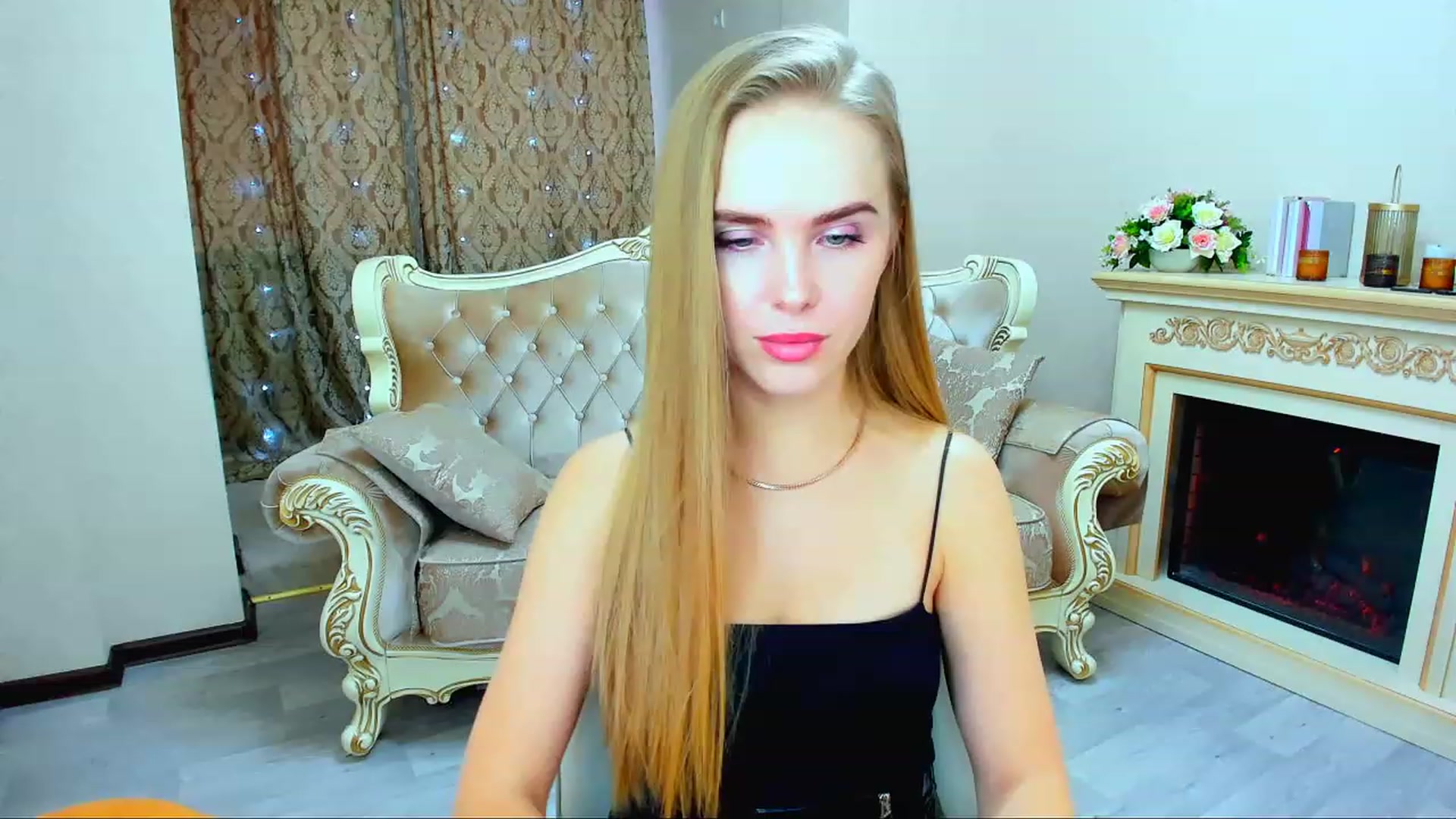 Gallery image thumbnail from ShowMeTheWay's myfreecams stream on, 02/17/2024, 12:48 image 9 of 20