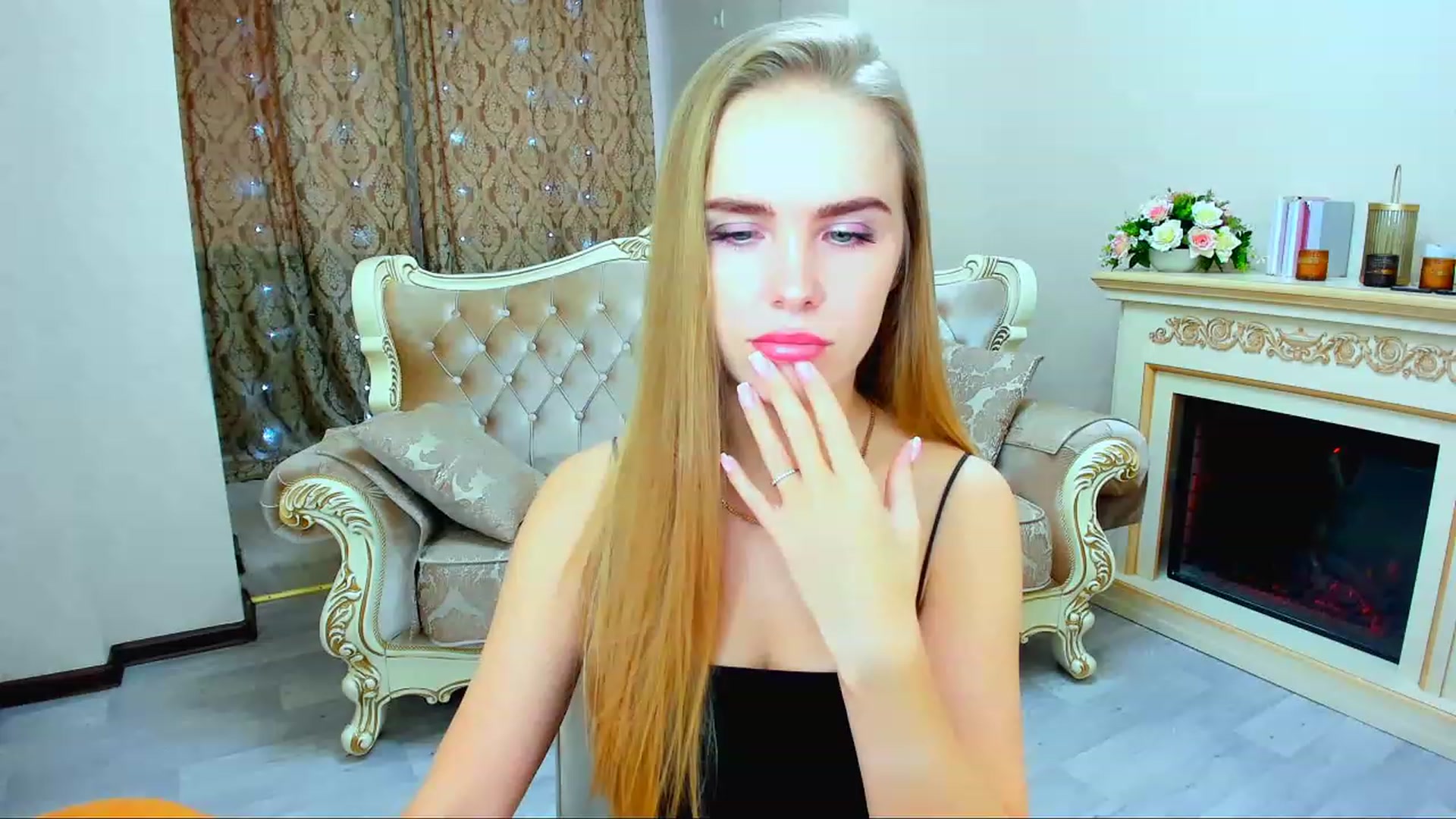 Gallery image thumbnail from ShowMeTheWay's myfreecams stream on, 02/17/2024, 12:48 image 3 of 20