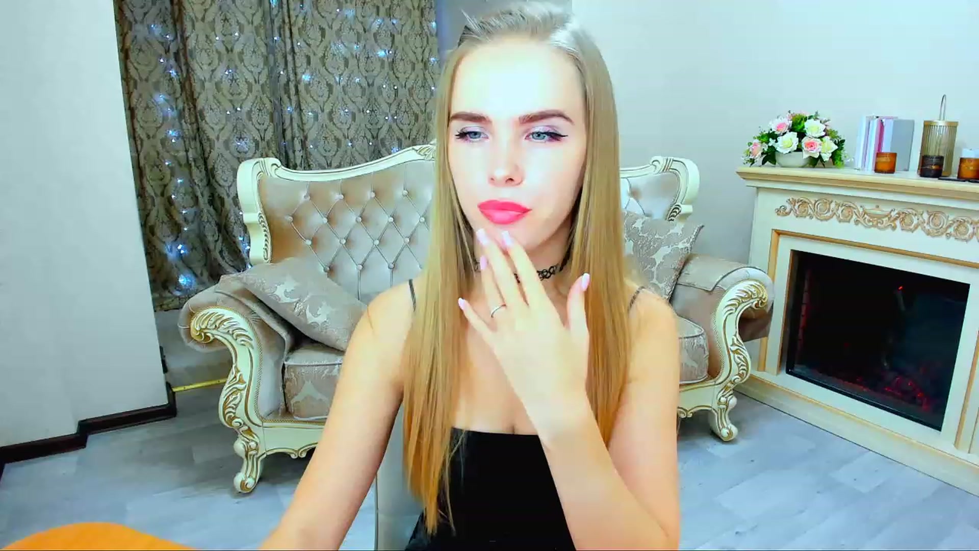 Gallery image thumbnail from ShowMeTheWay's myfreecams stream on, 02/17/2024, 13:36 image 2 of 20