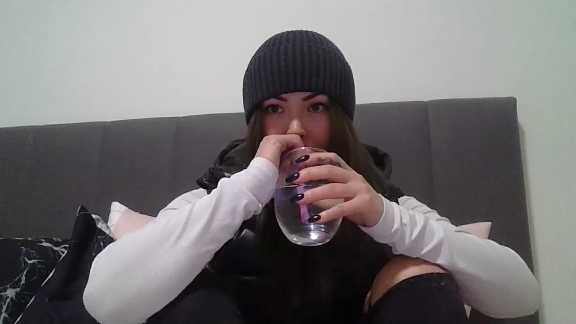 Gallery image thumbnail from ShrimpDumplin's myfreecams stream on, 11/14/2022, 11:13 image 6 of 20
