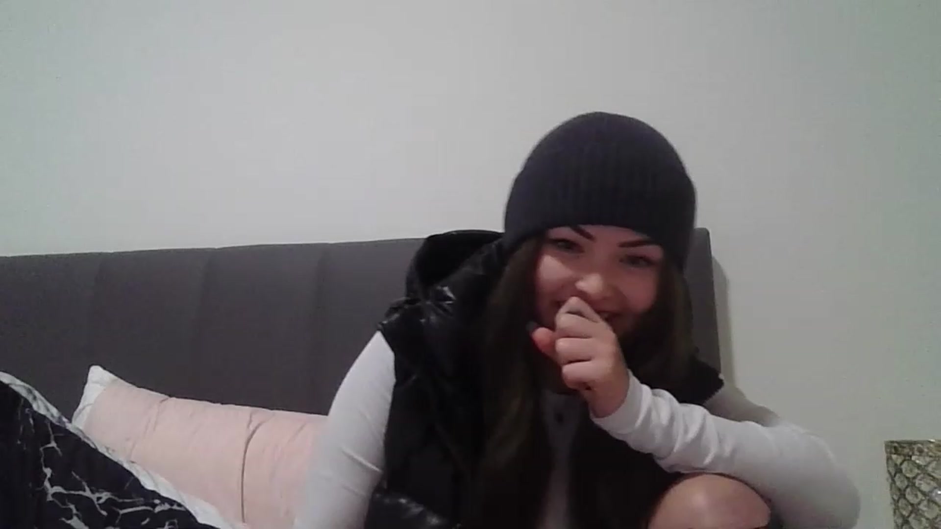 Gallery image thumbnail from ShrimpDumplin's myfreecams stream on, 11/14/2022, 13:19 image 12 of 20