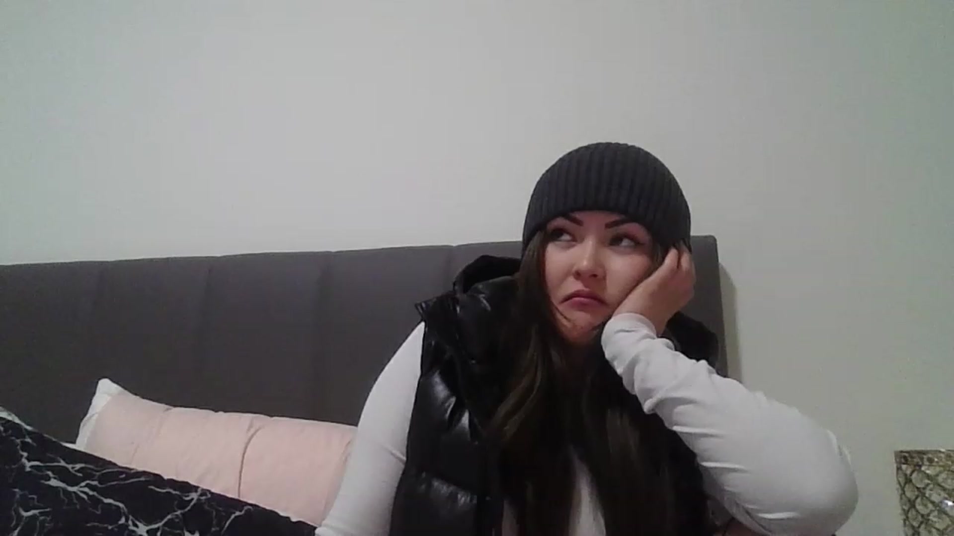 Gallery image thumbnail from ShrimpDumplin's myfreecams stream on, 11/14/2022, 13:19 image 7 of 20