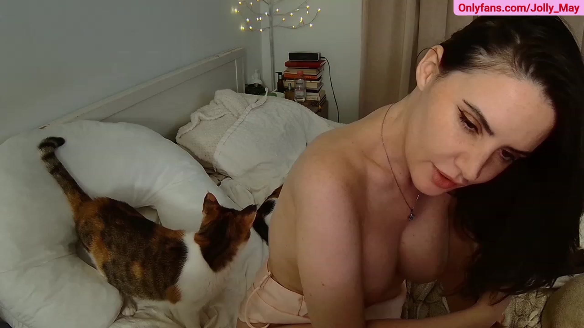 Gallery image thumbnail from ShyAngie's myfreecams stream on, 06/18/2023, 02:09 image 9 of 20