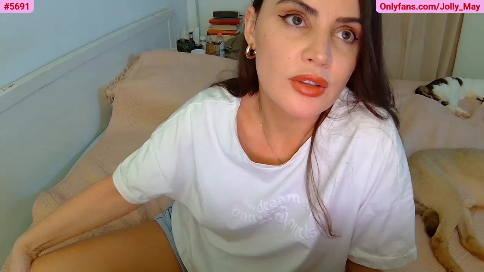 Gallery image thumbnail from ShyAngie's myfreecams stream on, 07/03/2023, 24:21 image 8 of 20