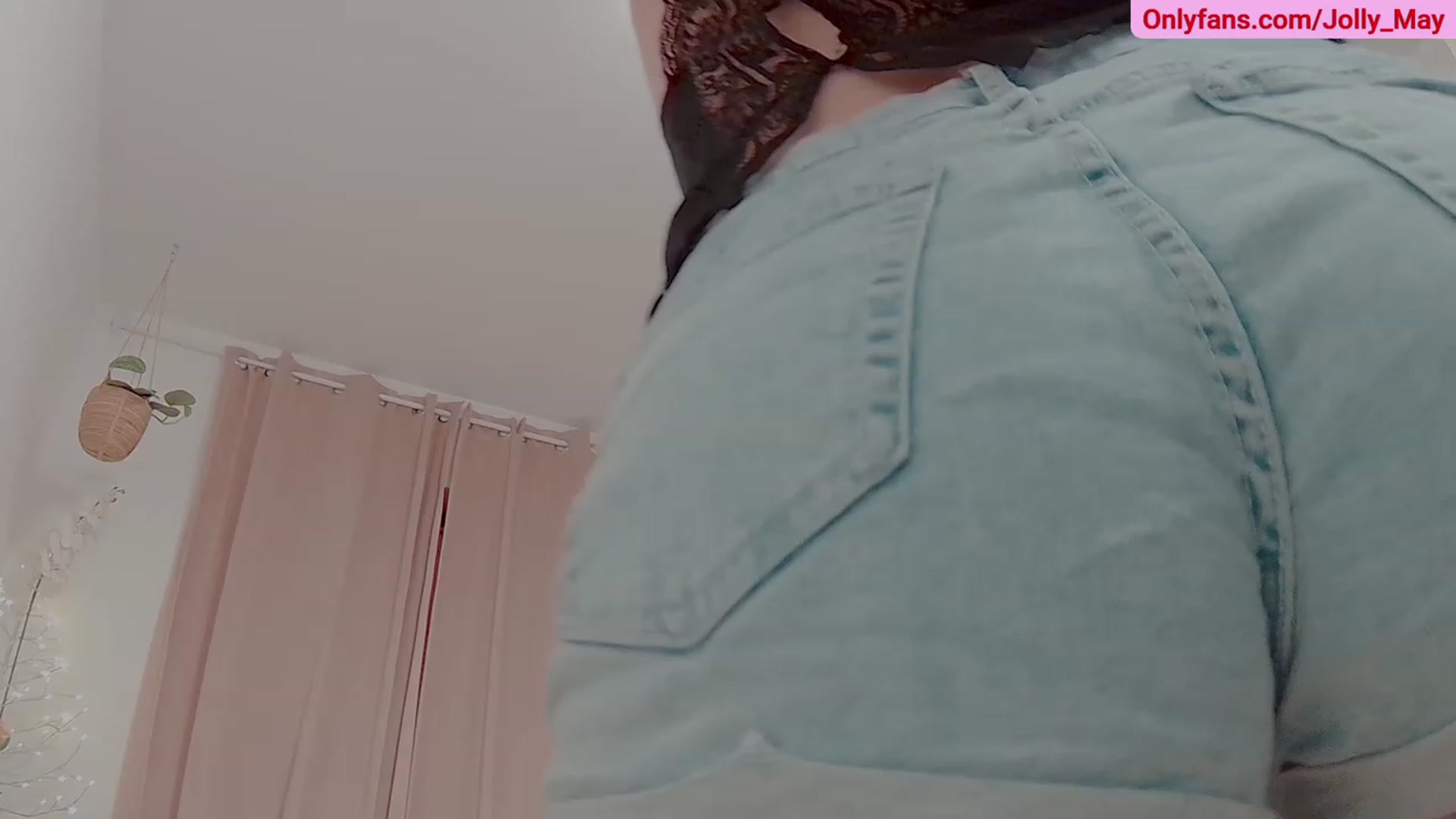 Gallery image thumbnail from ShyAngie's myfreecams stream on, 07/12/2023, 01:37 image 2 of 20
