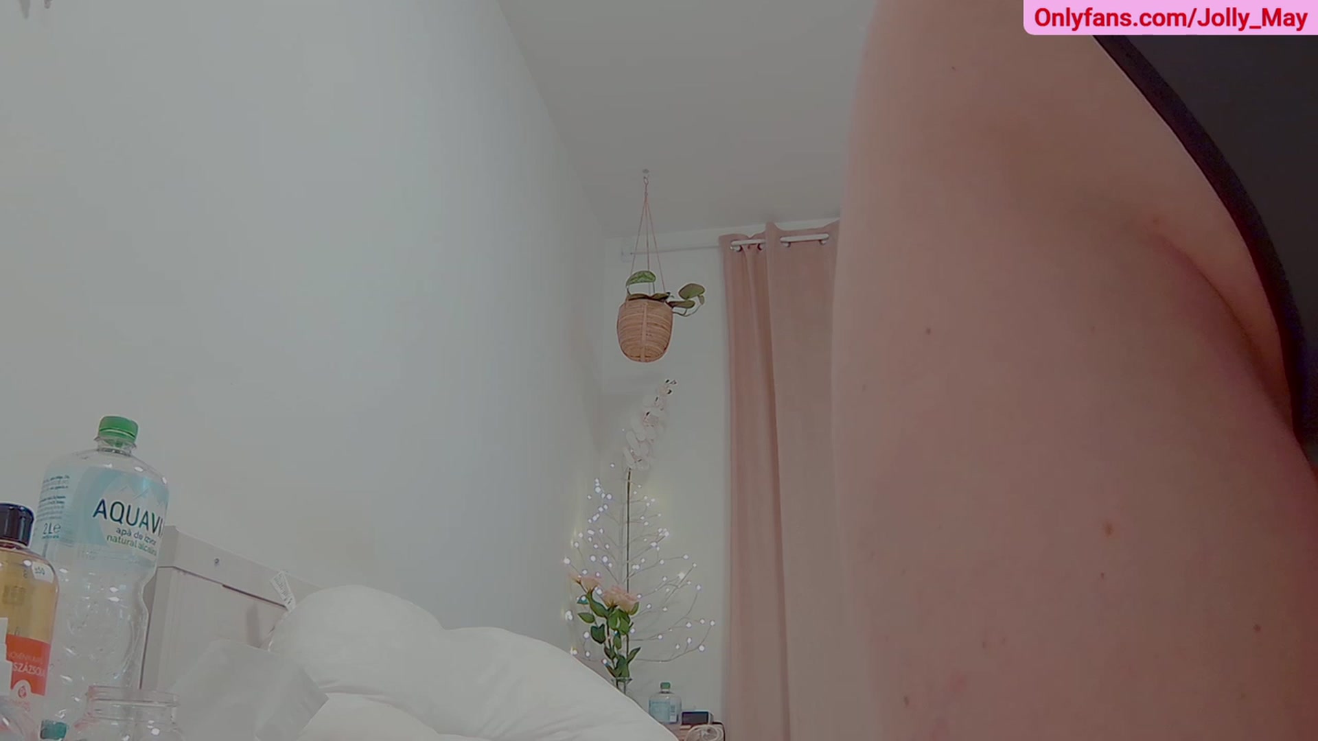 Gallery image thumbnail from ShyAngie's myfreecams stream on, 07/12/2023, 01:37 image 10 of 20