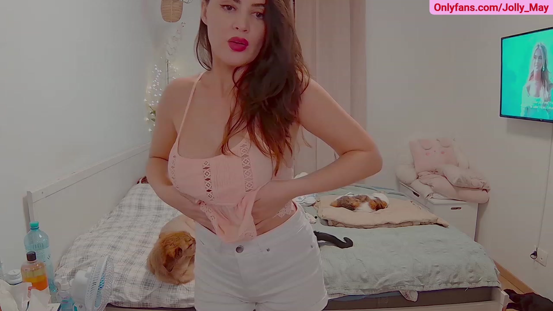 Gallery image thumbnail from ShyAngie's myfreecams stream on, 07/16/2023, 24:00 image 19 of 20
