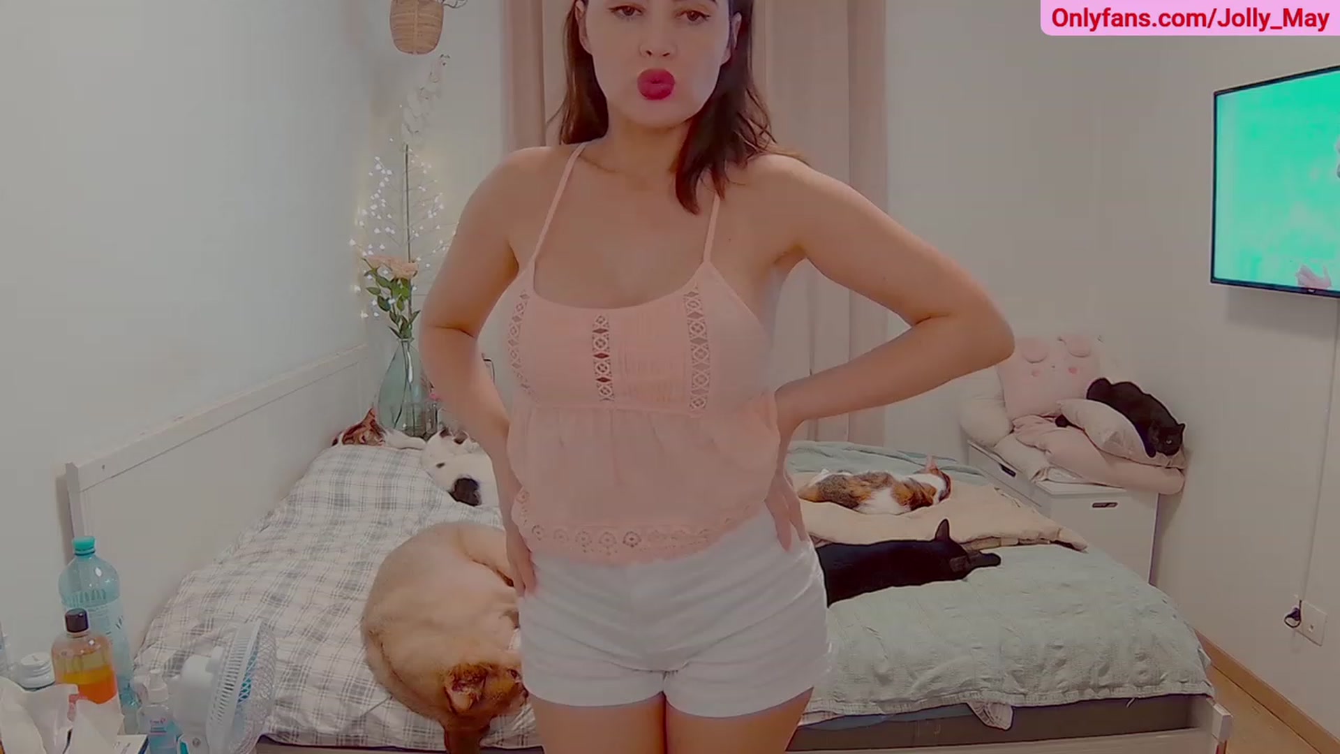 Gallery image thumbnail from ShyAngie's myfreecams stream on, 07/16/2023, 24:00 image 17 of 20