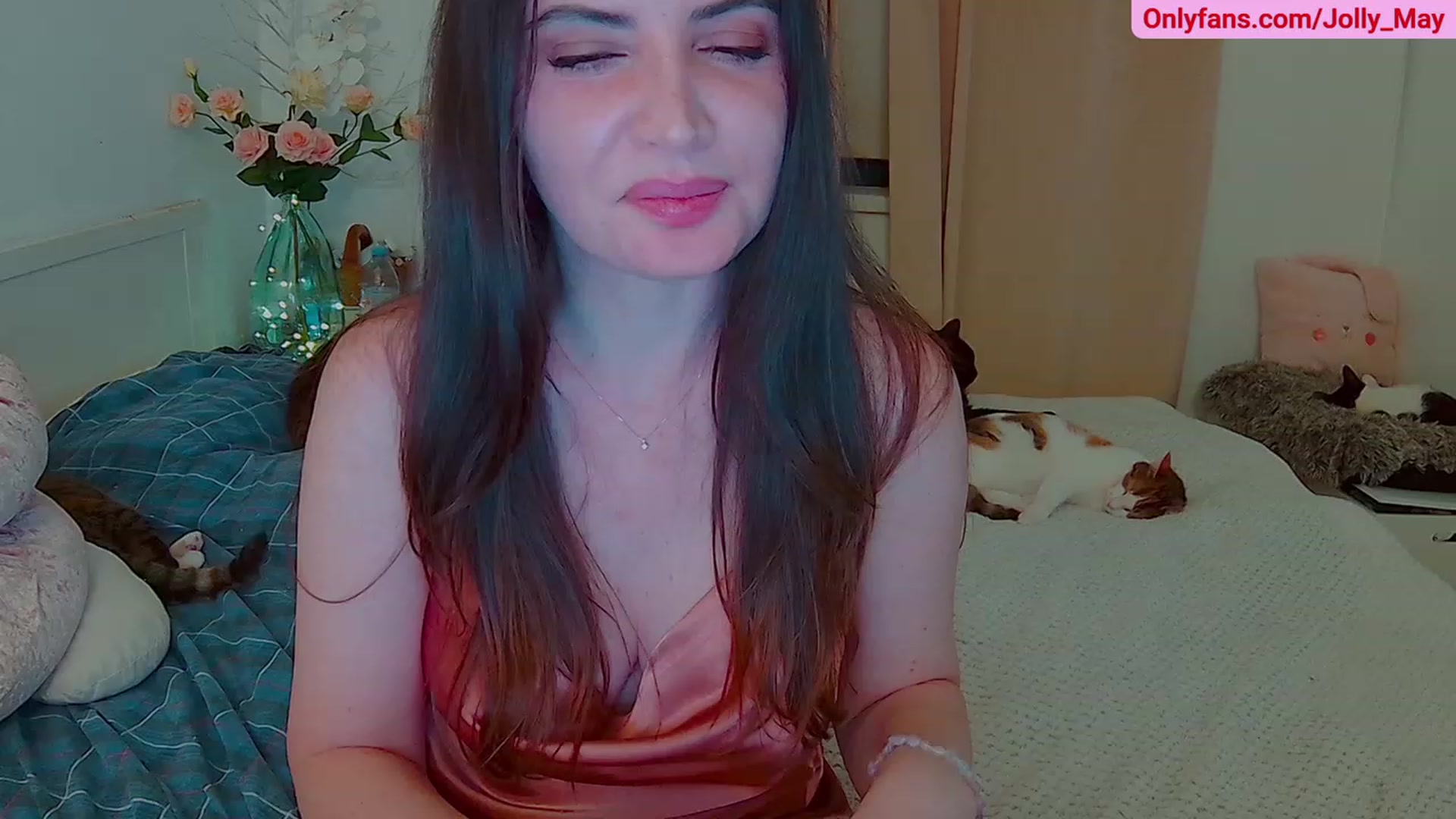 Gallery image thumbnail from ShyAngie's myfreecams stream on, 10/09/2023, 24:16 image 1 of 20