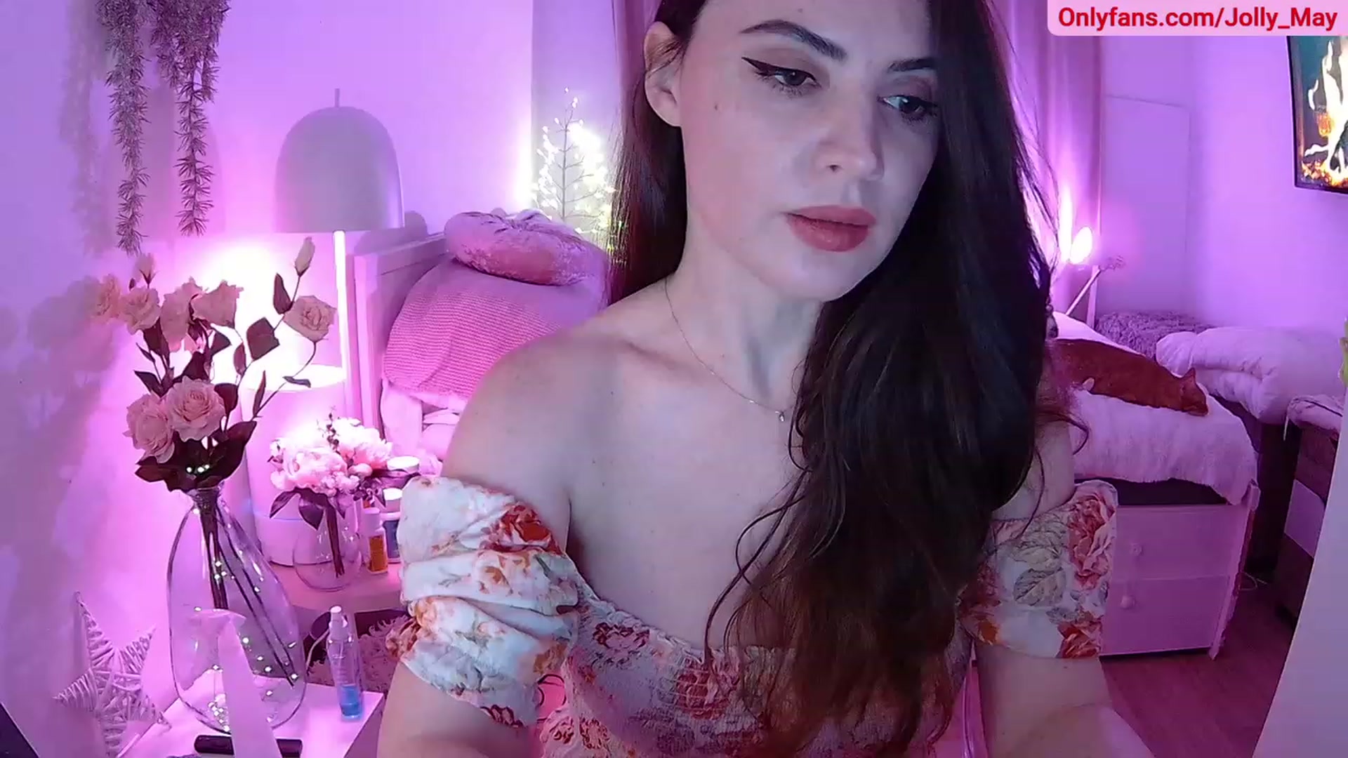 Gallery image thumbnail from ShyAngie's myfreecams stream on, 11/26/2023, 01:51 image 4 of 20