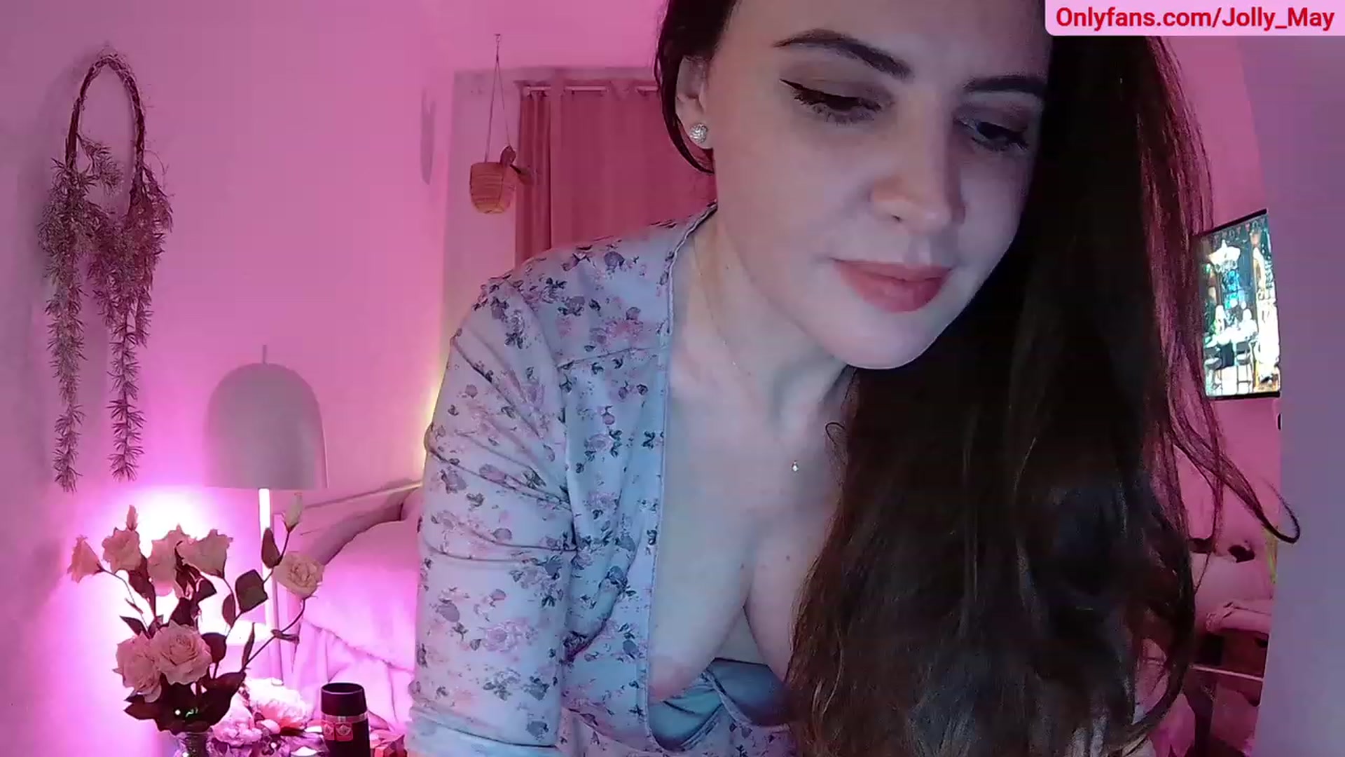 Gallery image thumbnail from ShyAngie's myfreecams stream on, 11/27/2023, 24:36 image 12 of 20
