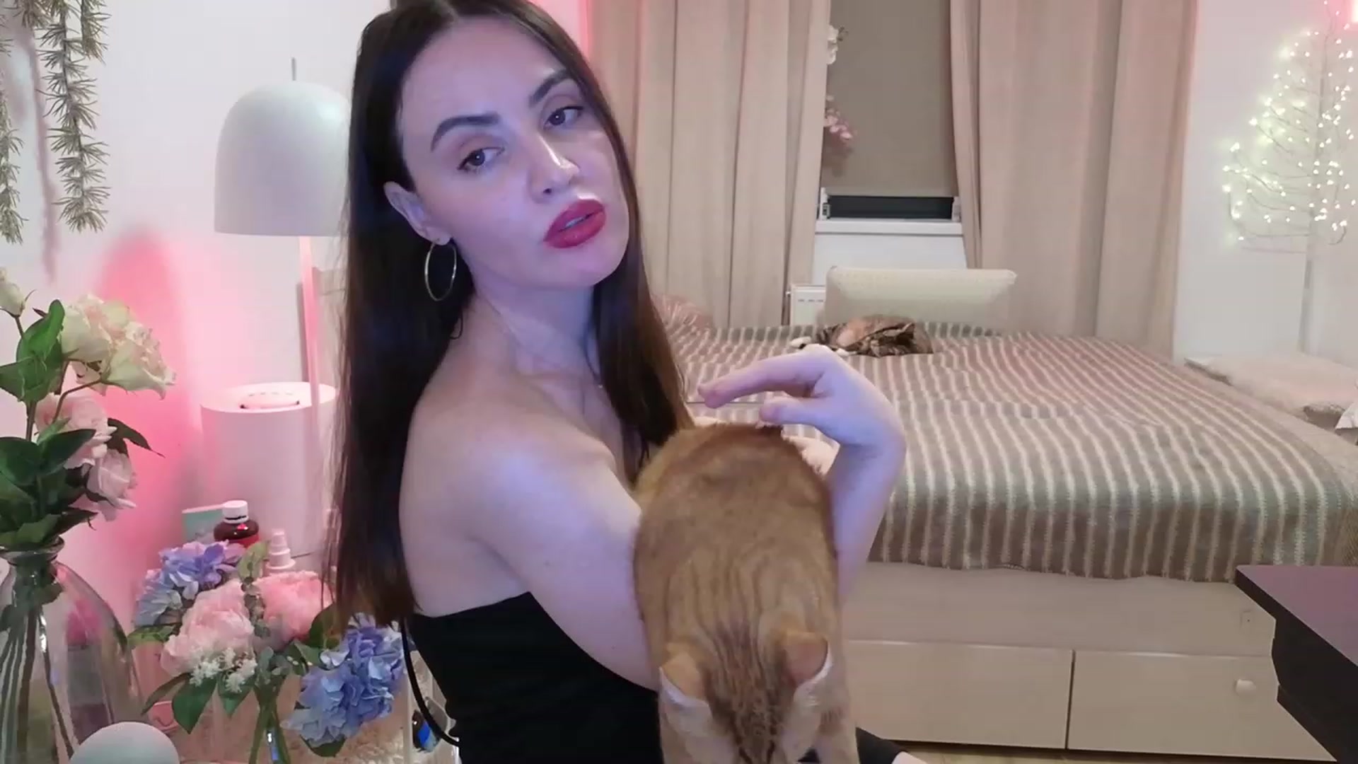Gallery image thumbnail from ShyAngie's myfreecams stream on, 02/05/2024, 01:44 image 13 of 20