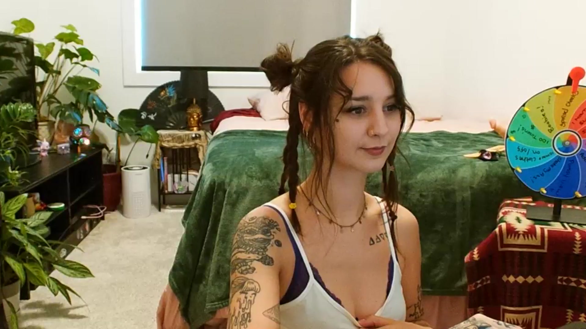 Gallery image thumbnail from ShyBabyy's myfreecams stream on, 07/22/2025, 19:29 image 14 of 20
