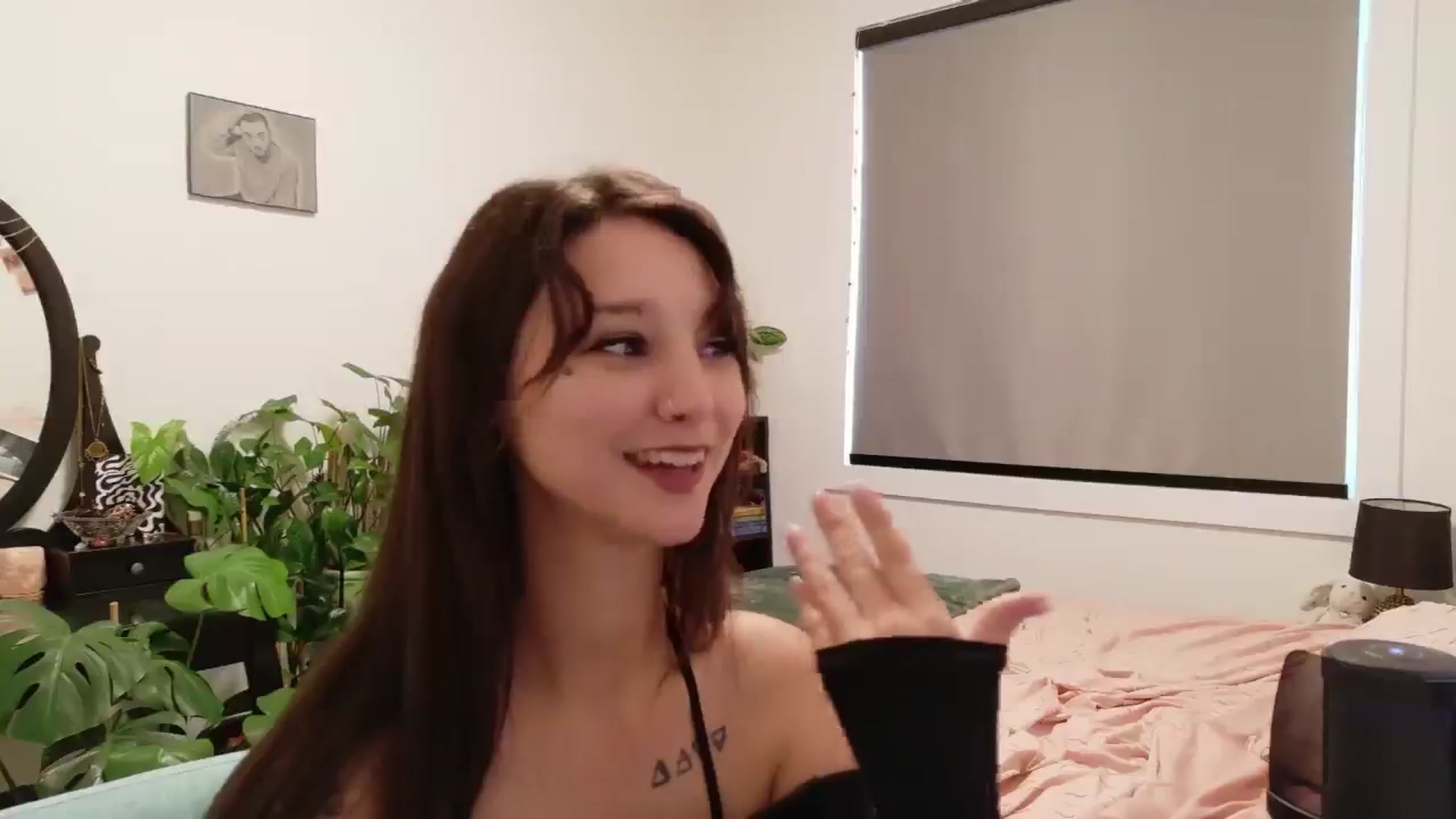 Gallery image thumbnail from ShyBabyy's myfreecams stream on, 08/15/2025, 19:37 image 6 of 20