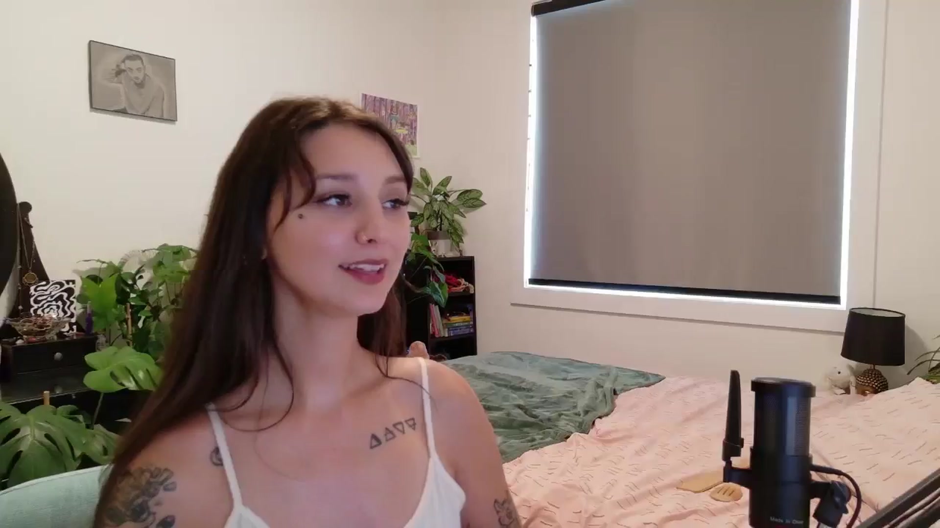 Gallery image thumbnail from ShyBabyy's myfreecams stream on, 08/18/2025, 20:30 image 20 of 20