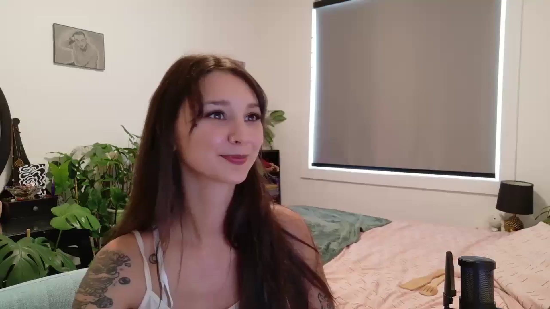 Gallery image thumbnail from ShyBabyy's myfreecams stream on, 08/18/2025, 20:30 image 10 of 20