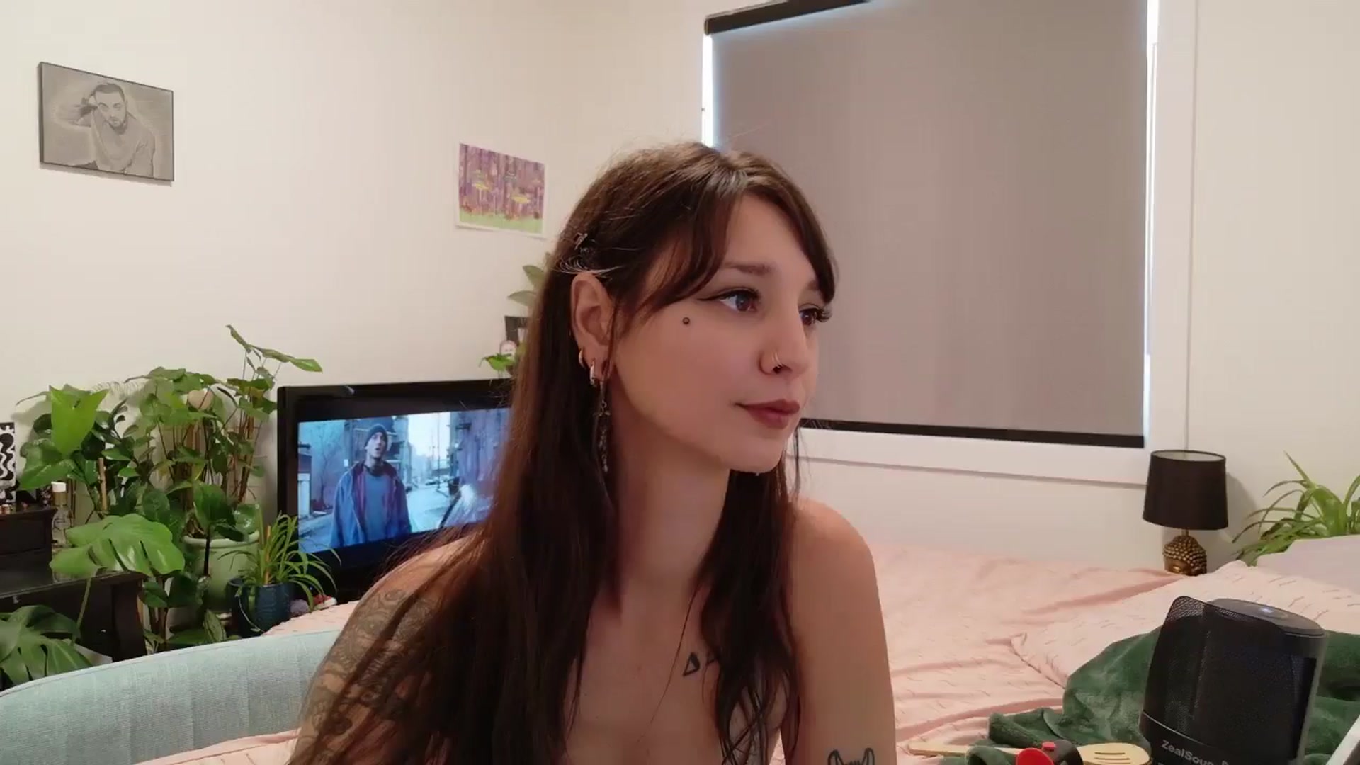 Gallery image thumbnail from ShyBabyy's myfreecams stream on, 08/19/2025, 20:03 image 9 of 20