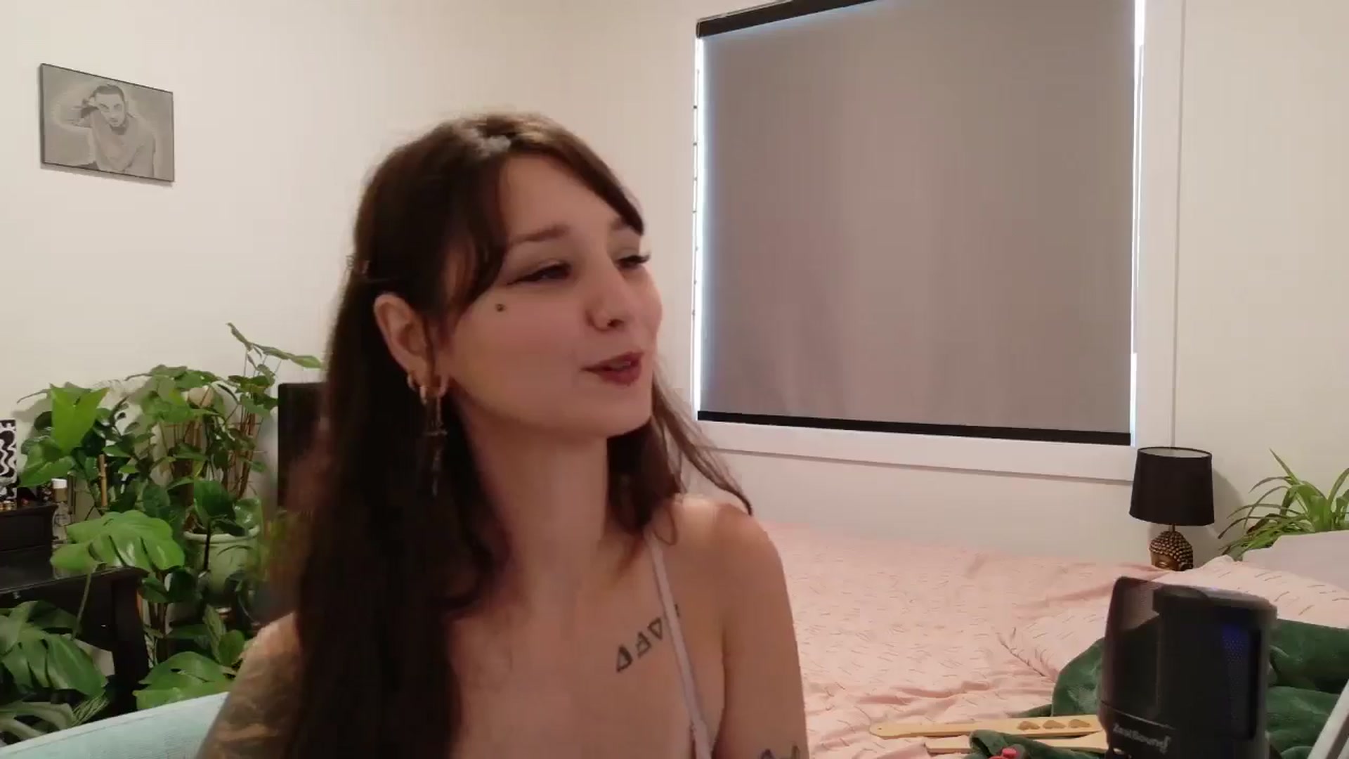 Gallery image thumbnail from ShyBabyy's myfreecams stream on, 08/19/2025, 20:03 image 5 of 20