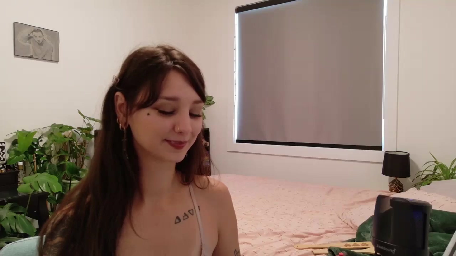 Gallery image thumbnail from ShyBabyy's myfreecams stream on, 08/19/2025, 20:03 image 3 of 20