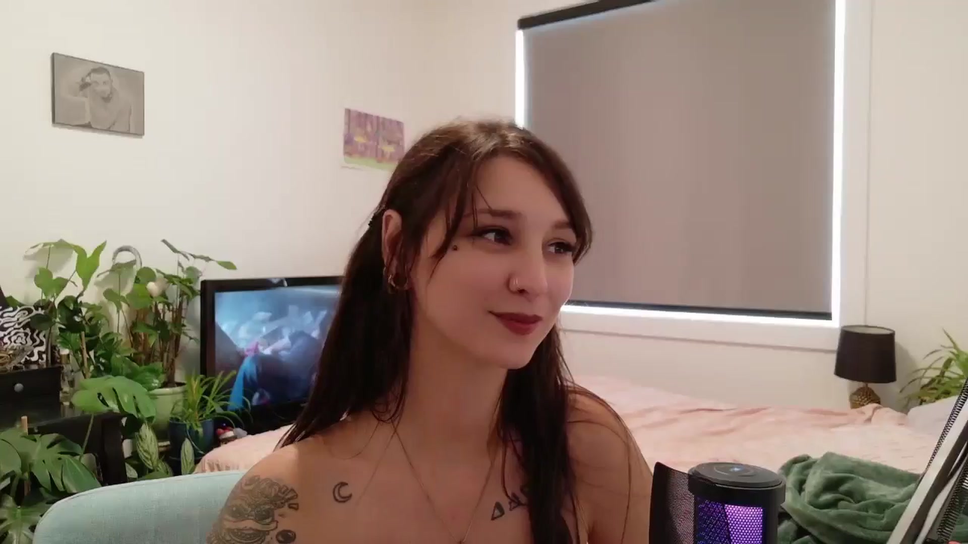 Gallery image thumbnail from ShyBabyy's myfreecams stream on, 08/21/2025, 01:18 image 20 of 20