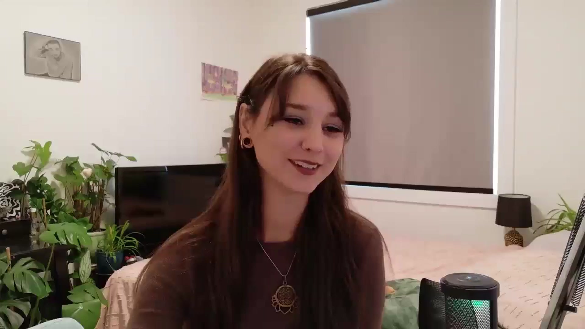 Gallery image thumbnail from ShyBabyy's myfreecams stream on, 08/22/2025, 19:33 image 6 of 20