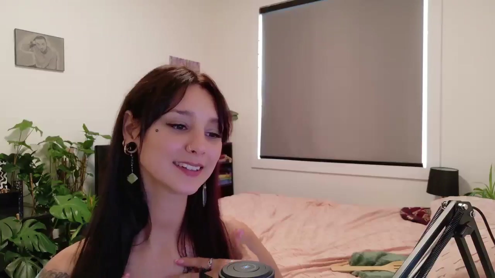 Gallery image thumbnail from ShyBabyy's myfreecams stream on, 09/01/2025, 22:31 image 19 of 20