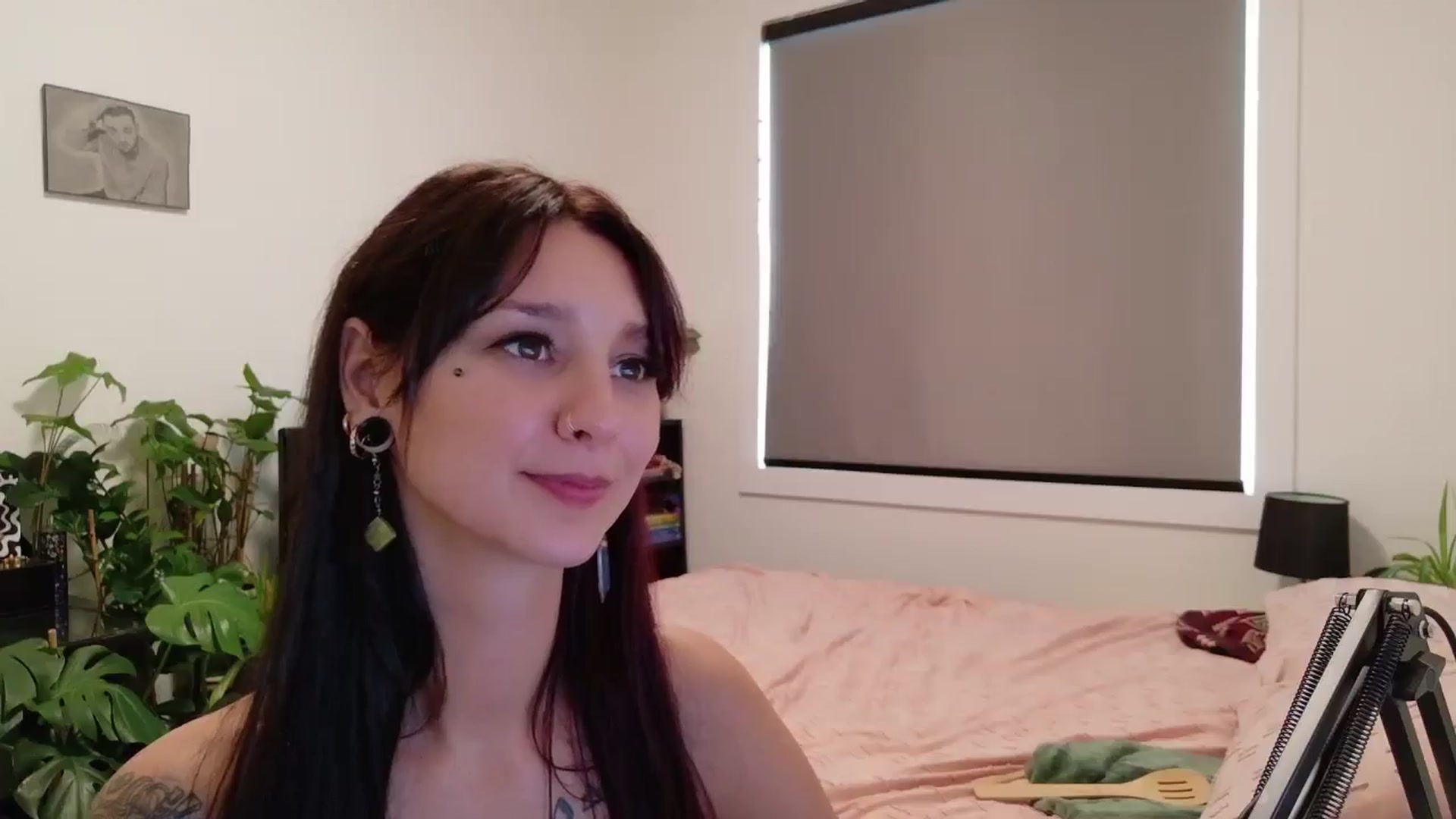 Gallery image thumbnail from ShyBabyy's myfreecams stream on, 09/01/2025, 22:31 image 18 of 20