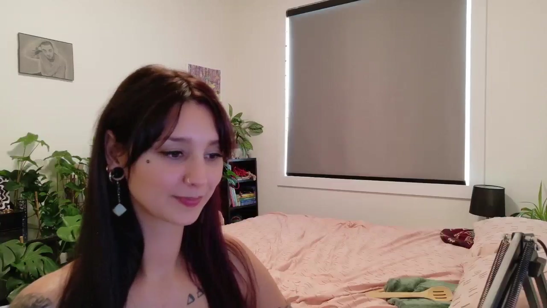 Gallery image thumbnail from ShyBabyy's myfreecams stream on, 09/01/2025, 22:31 image 10 of 20