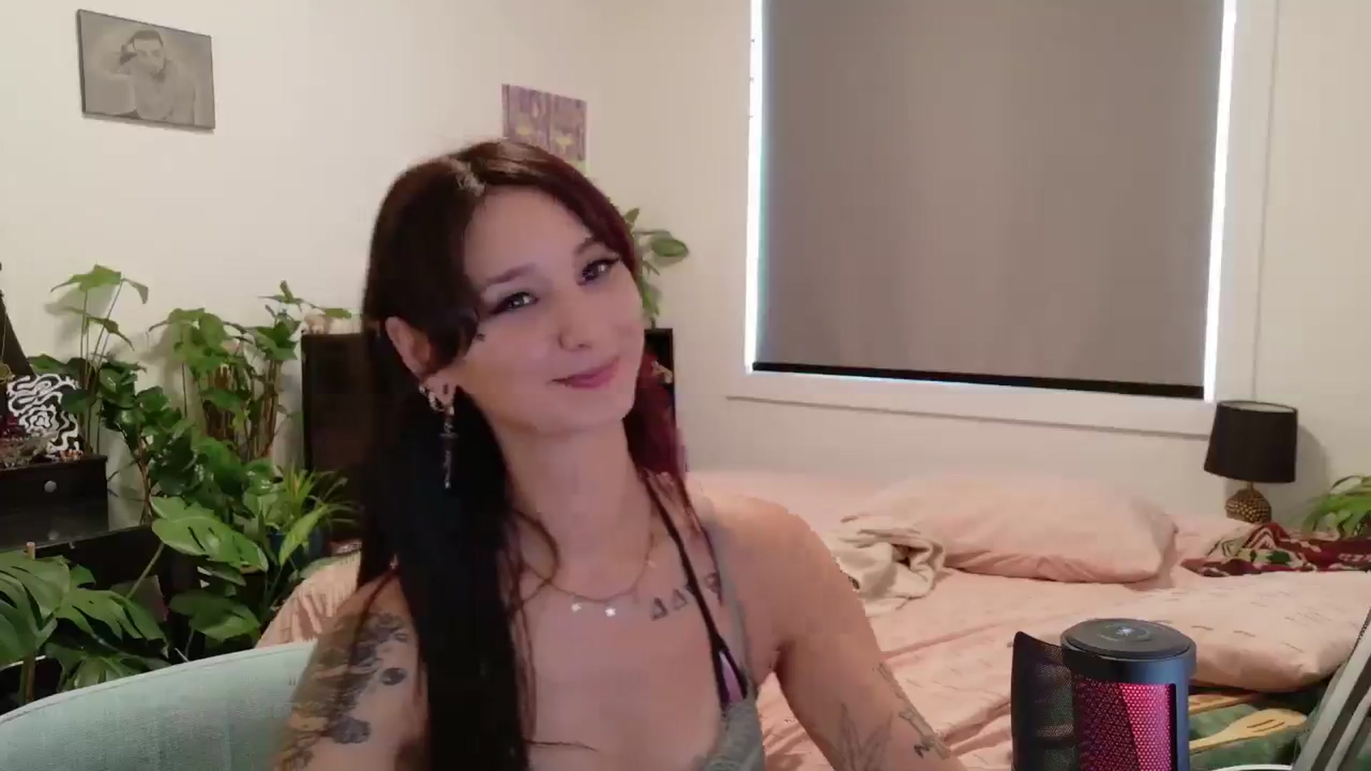 Gallery image thumbnail from ShyBabyy's myfreecams stream on, 09/04/2025, 20:25 image 19 of 20