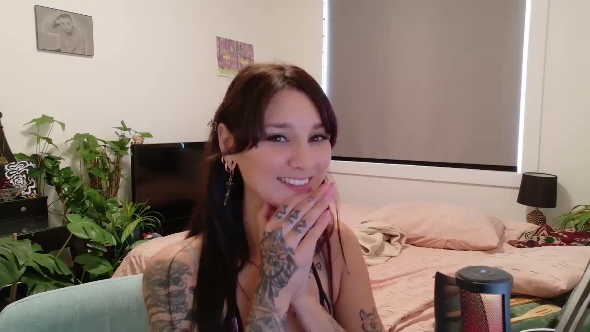 Gallery image thumbnail from ShyBabyy's myfreecams stream on, 09/04/2025, 20:25 image 20 of 20
