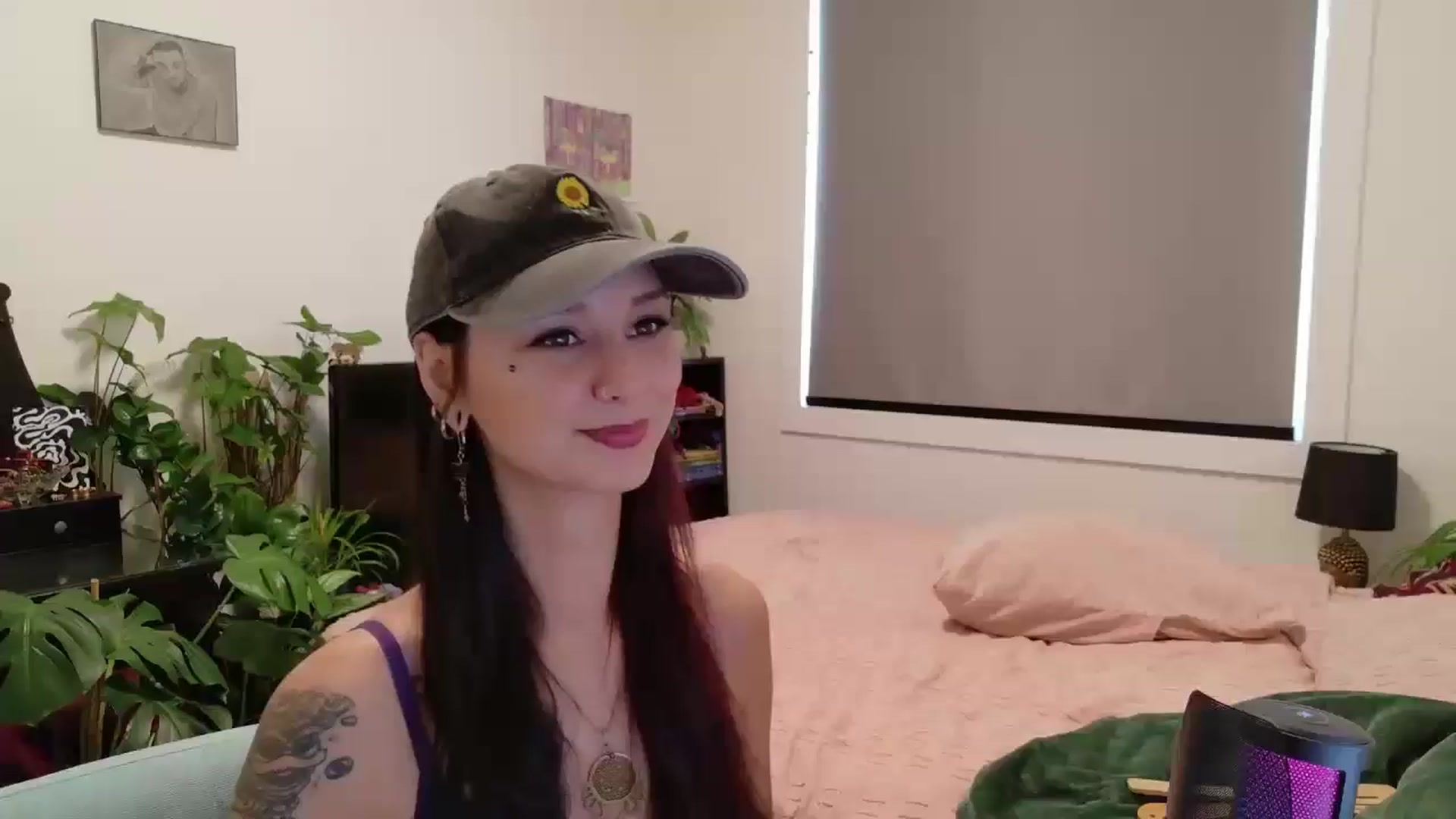 Gallery image thumbnail from ShyBabyy's myfreecams stream on, 09/05/2025, 17:44 image 1 of 20