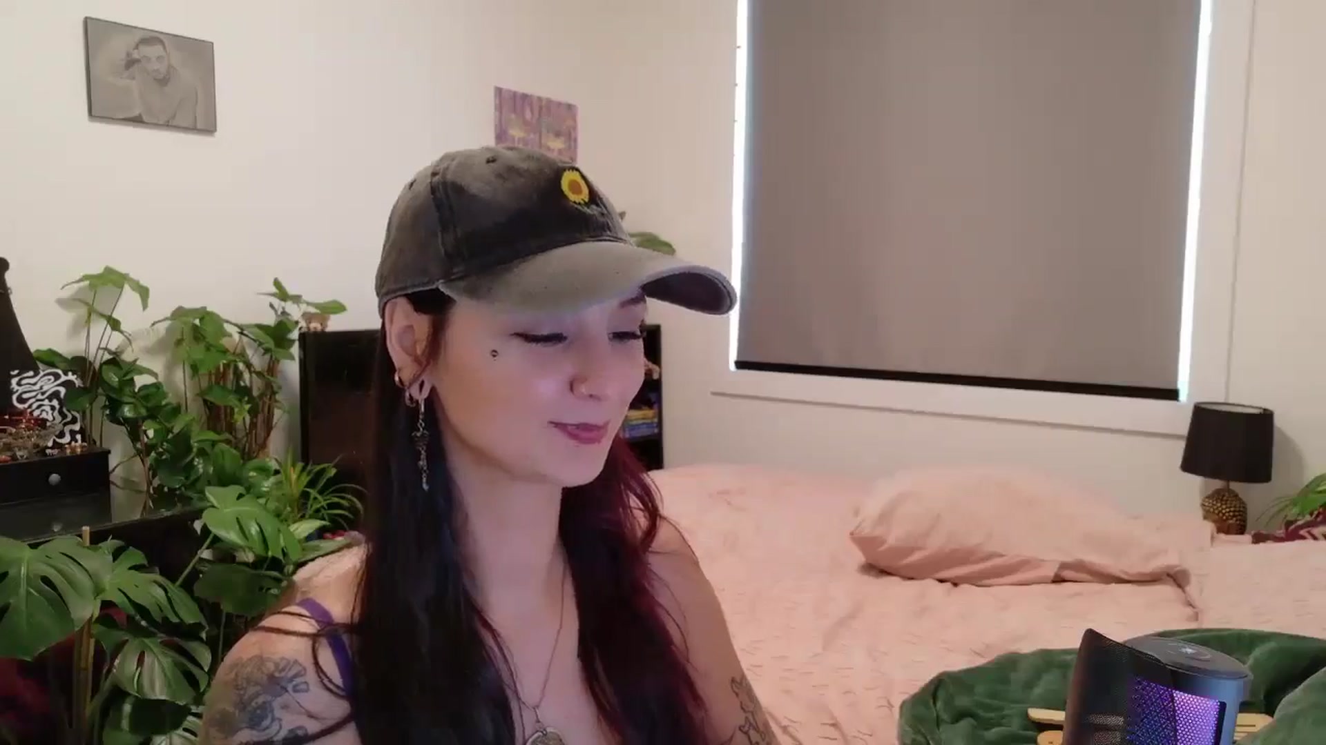 Gallery image thumbnail from ShyBabyy's myfreecams stream on, 09/05/2025, 17:44 image 16 of 20