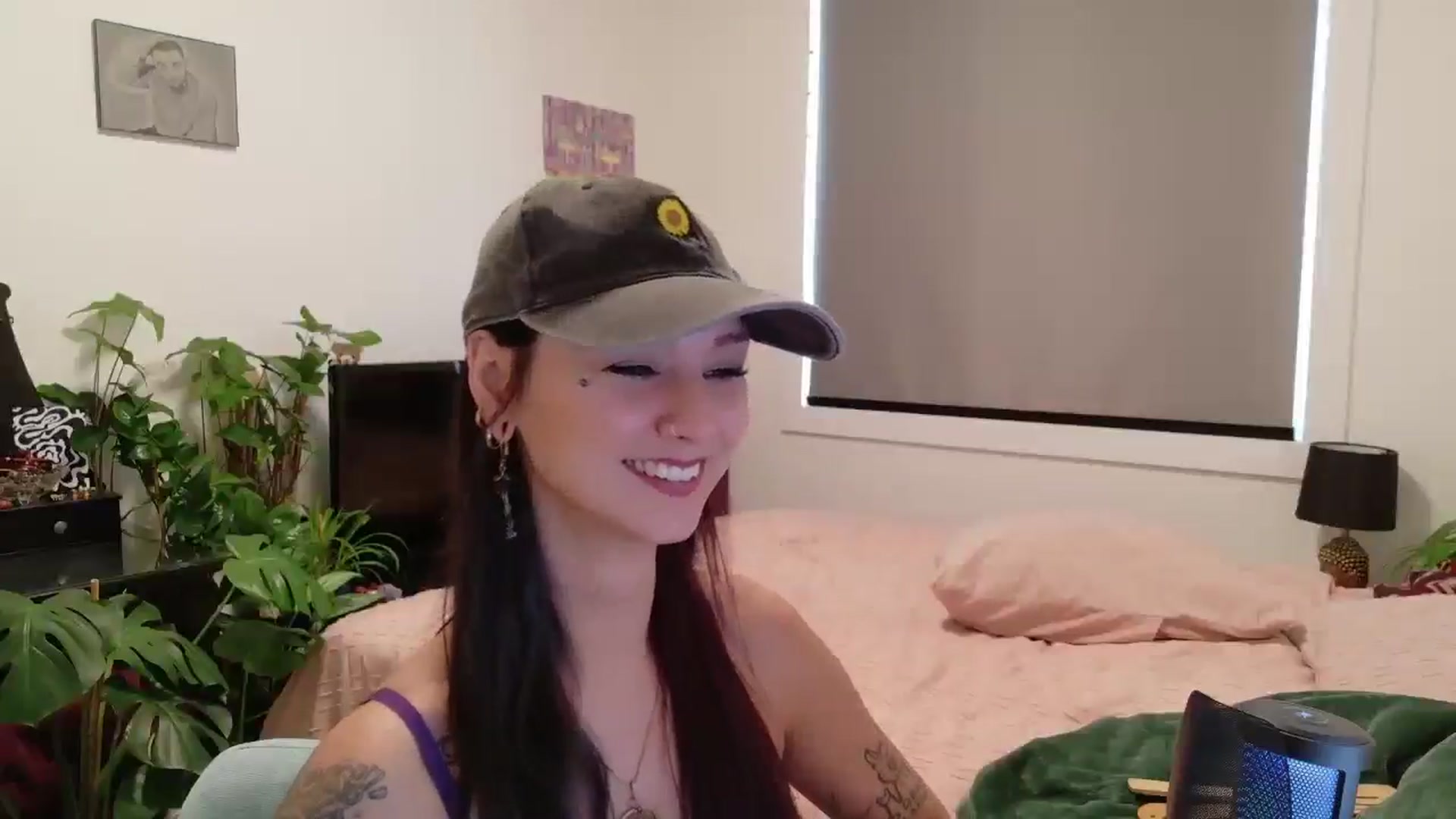 Gallery image thumbnail from ShyBabyy's myfreecams stream on, 09/05/2025, 17:44 image 9 of 20