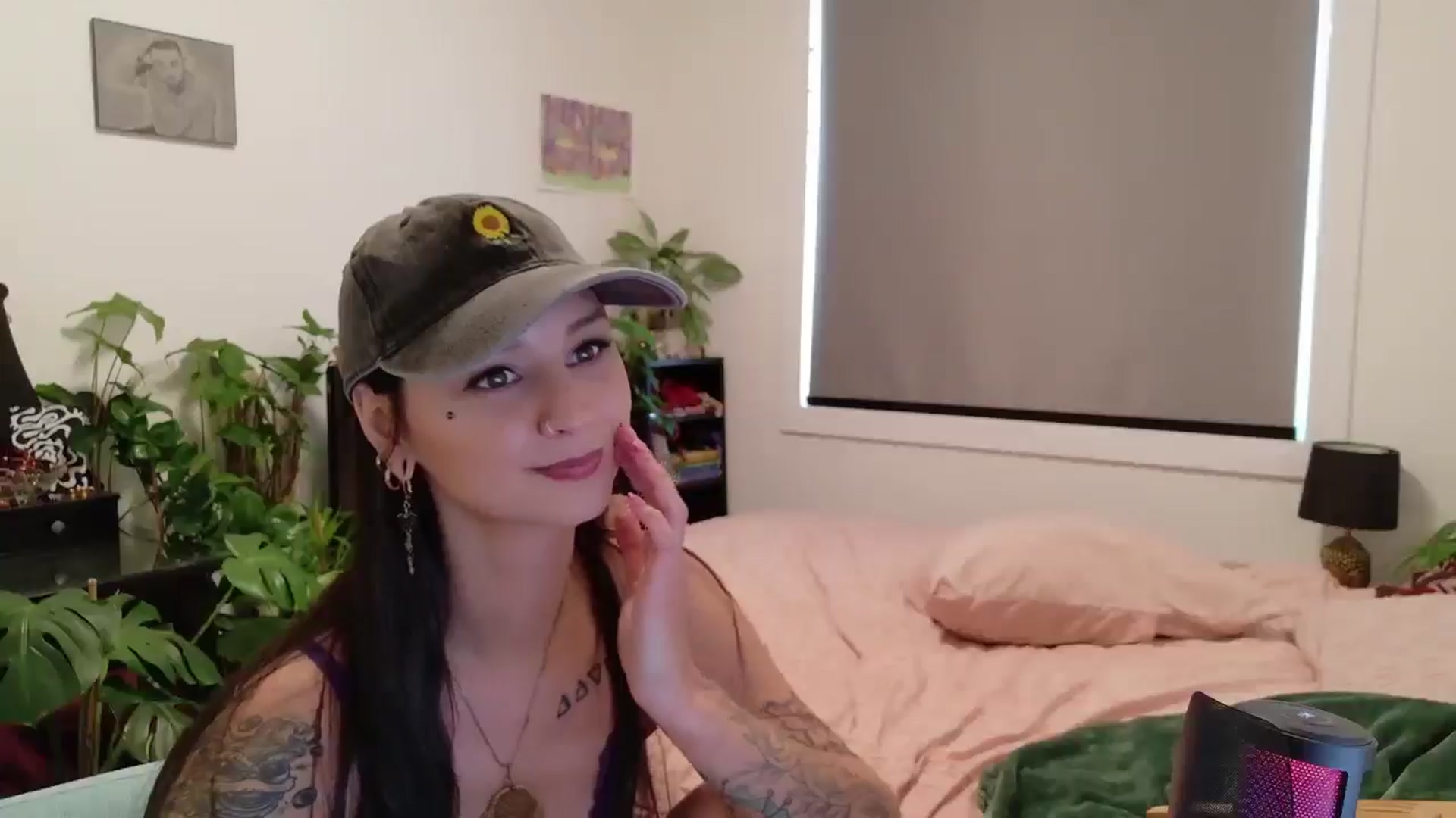 Gallery image thumbnail from ShyBabyy's myfreecams stream on, 09/05/2025, 17:44 image 19 of 20
