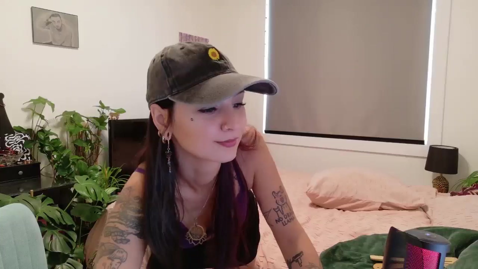 Gallery image thumbnail from ShyBabyy's myfreecams stream on, 09/05/2025, 17:44 image 4 of 20