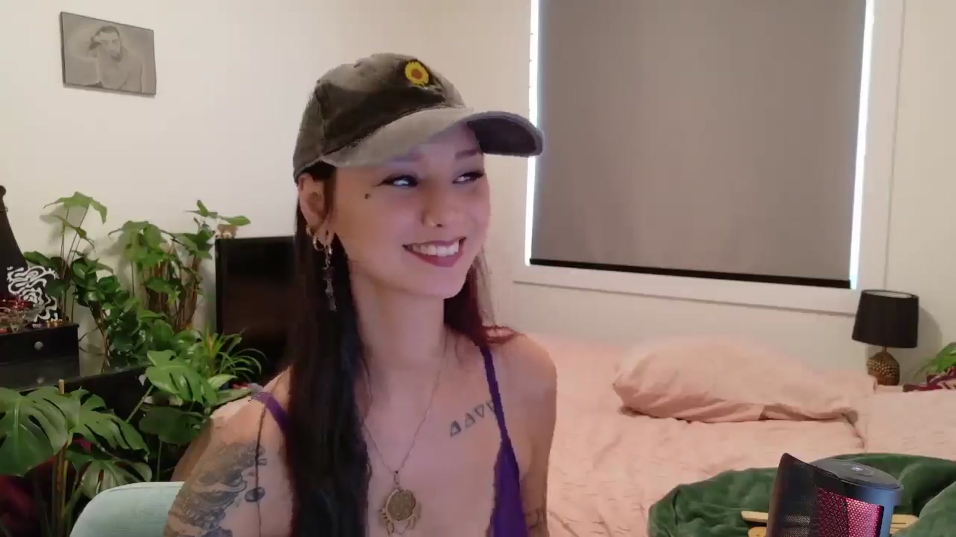 Gallery image thumbnail from ShyBabyy's myfreecams stream on, 09/05/2025, 17:44 image 11 of 20