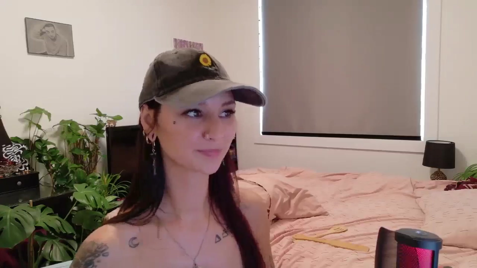 Gallery image thumbnail from ShyBabyy's myfreecams stream on, 09/05/2025, 22:04 image 9 of 20